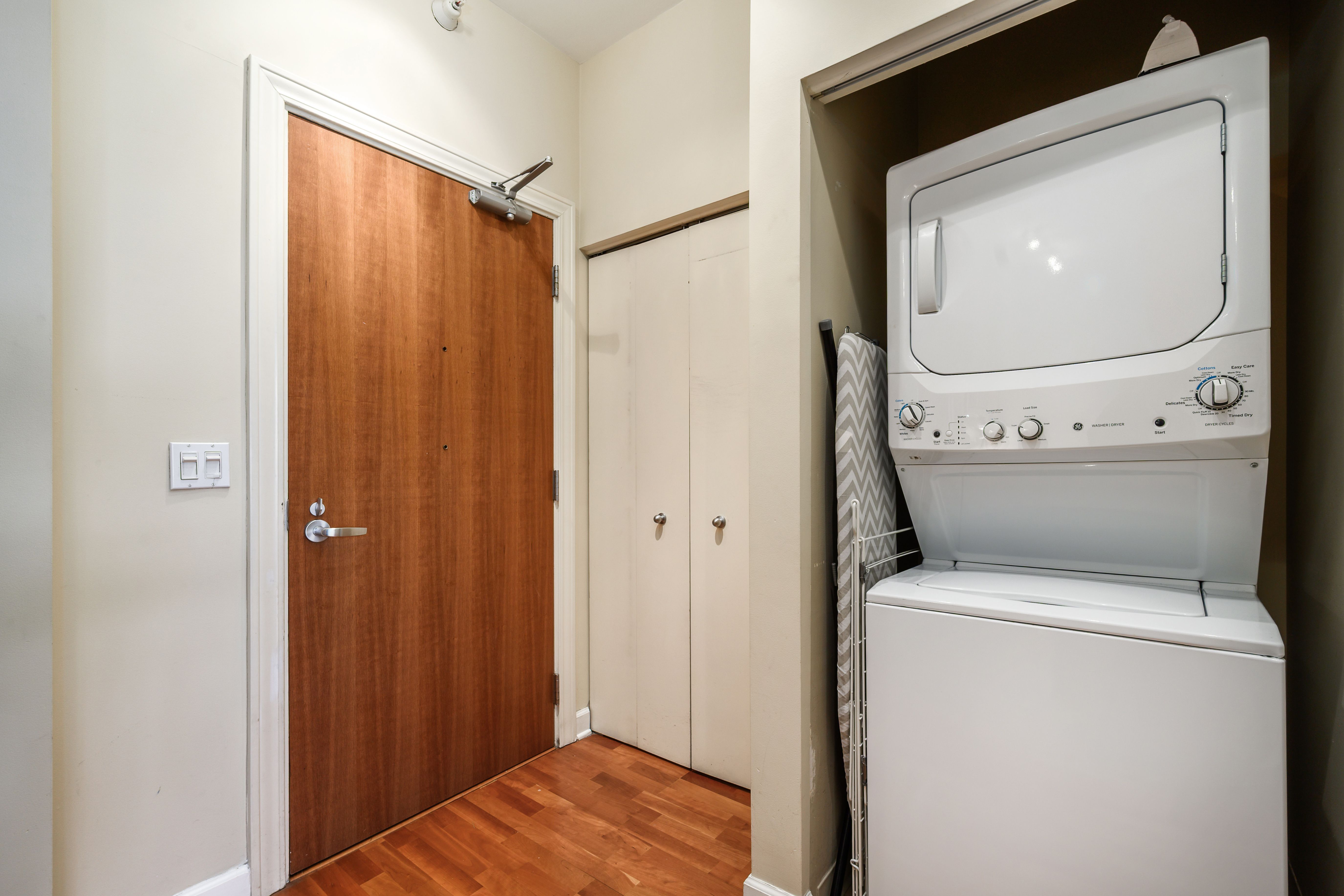  Wonderful One Bedroom Condo in South Loop