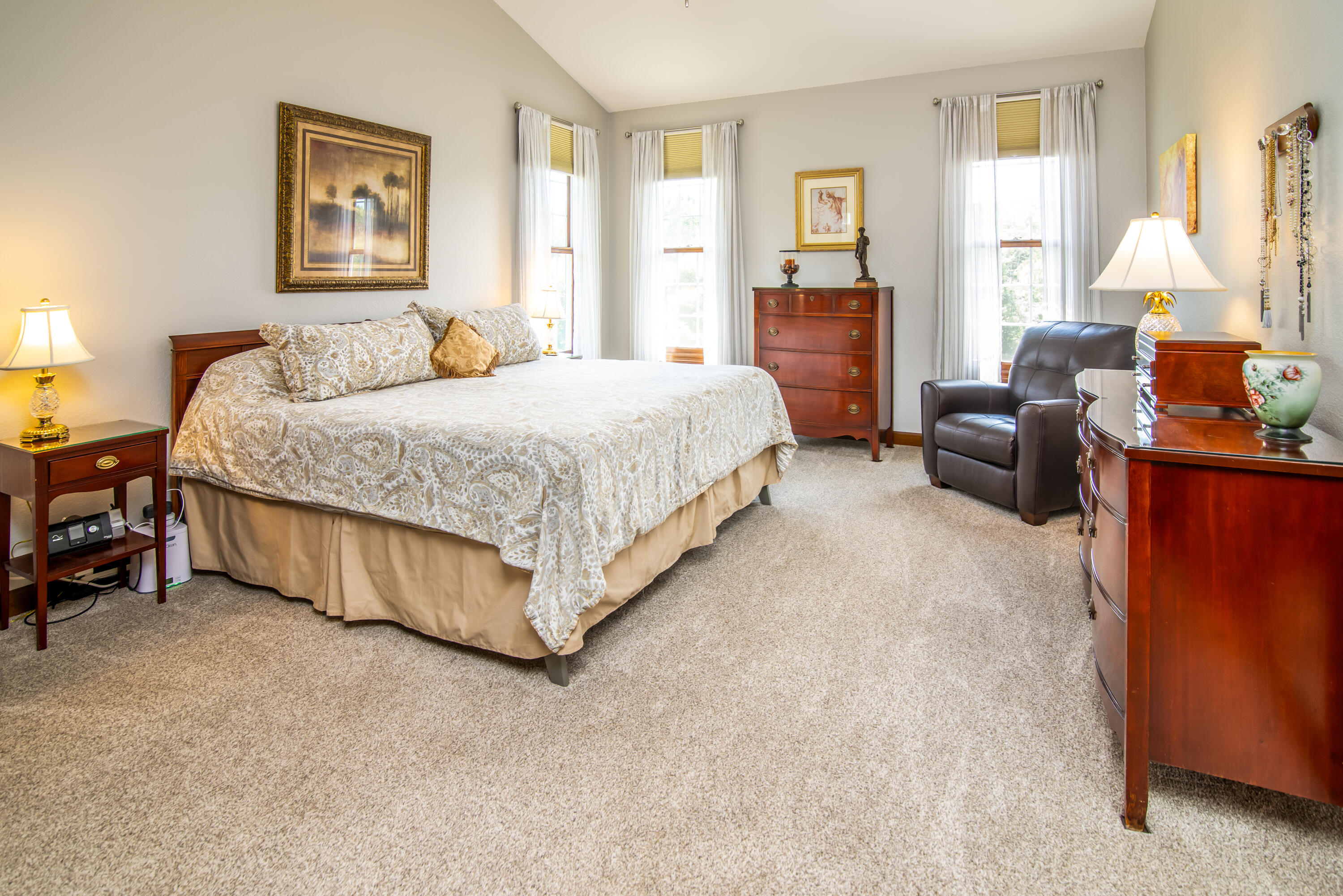 Theresa, Wisconsin, 53091, United States, 5 Bedrooms Bedrooms, ,4 BathroomsBathrooms,Residential,For Sale,1902017