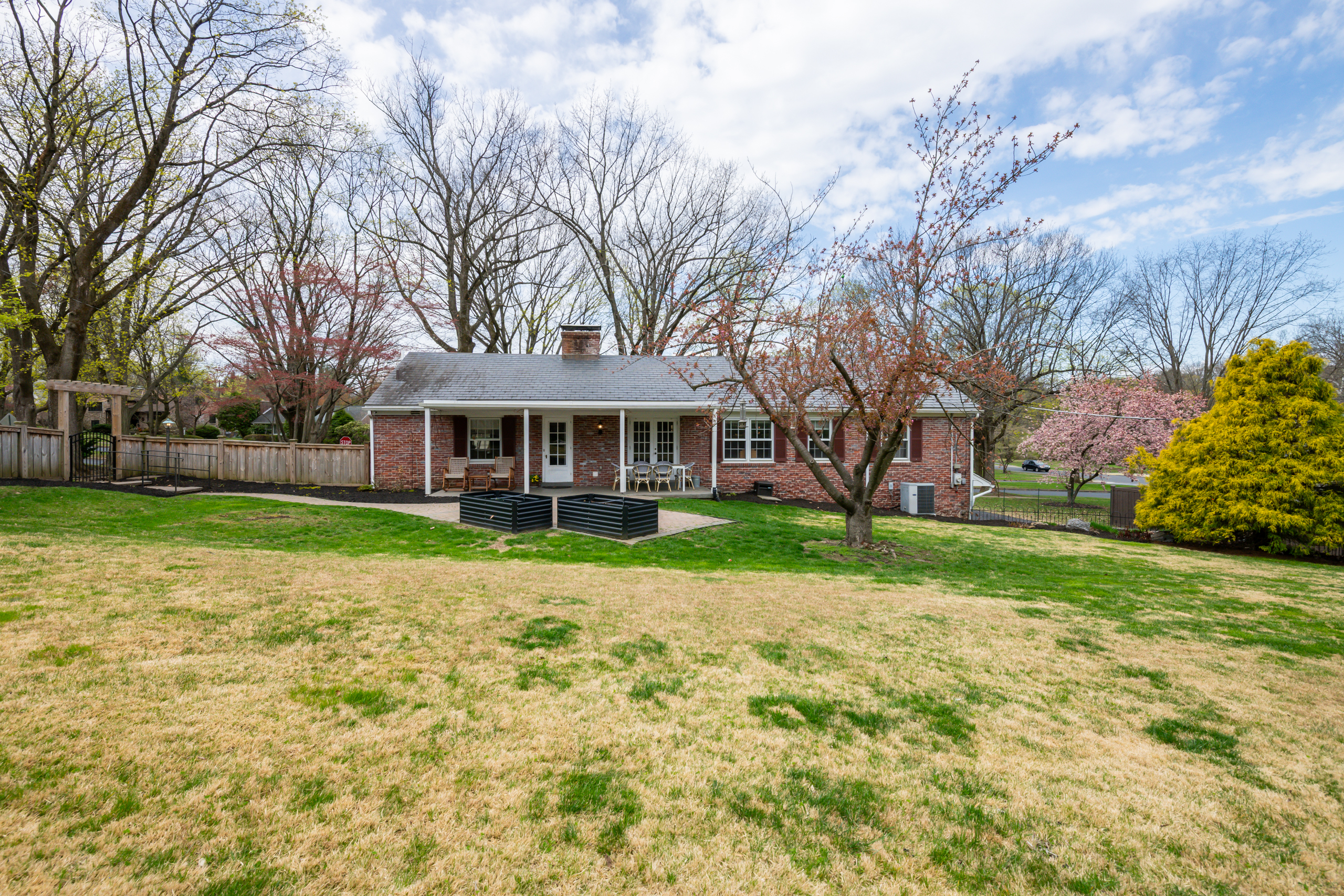 Wyomissing, Pennsylvania, 19610, United States, 4 Bedrooms Bedrooms, ,3 BathroomsBathrooms,Residential,For Sale,1938132
