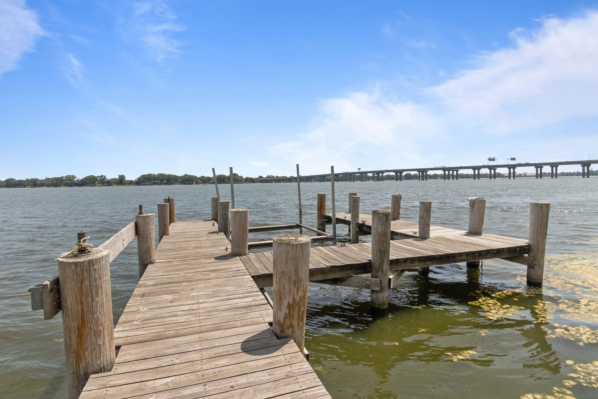 NEENAH, Wisconsin, 54956, United States, 3 Bedrooms Bedrooms, ,2 BathroomsBathrooms,Residential,For Sale,1912051