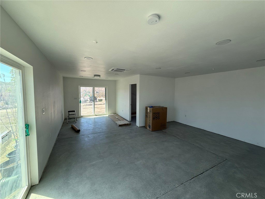 Morongo Valley, California, 92256, United States, 2 Bedrooms Bedrooms, ,3 BathroomsBathrooms,Residential,For Sale,1940987