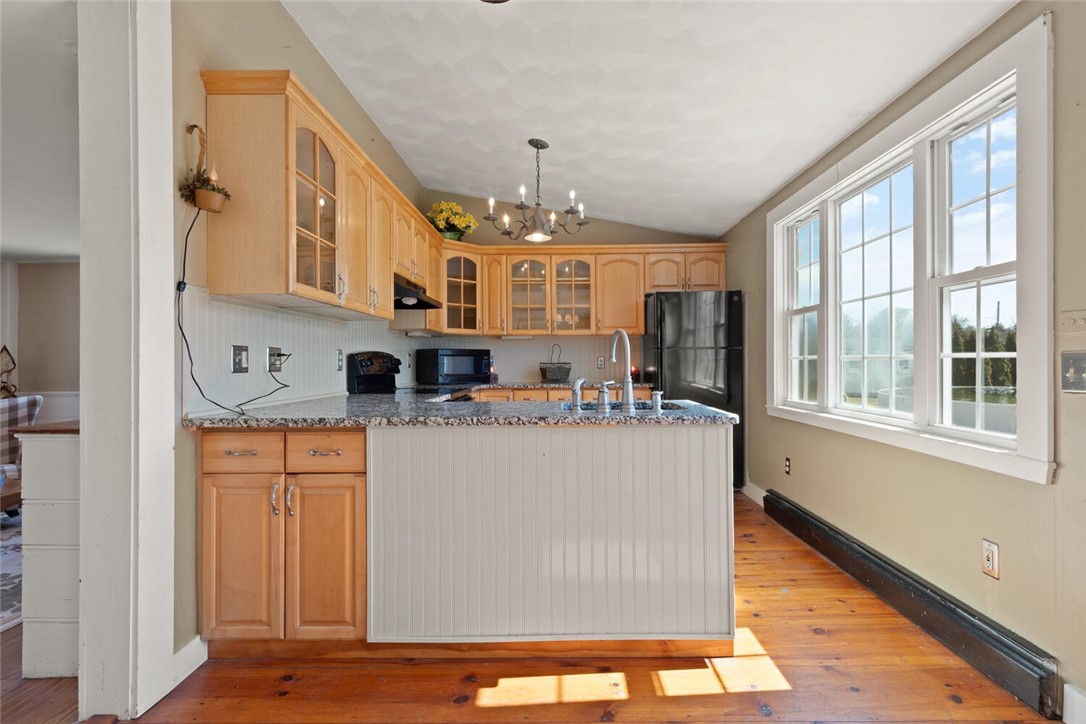 Scituate, Rhode Island, 02857, United States, 3 Bedrooms Bedrooms, ,2 BathroomsBathrooms,Residential,For Sale,1920020