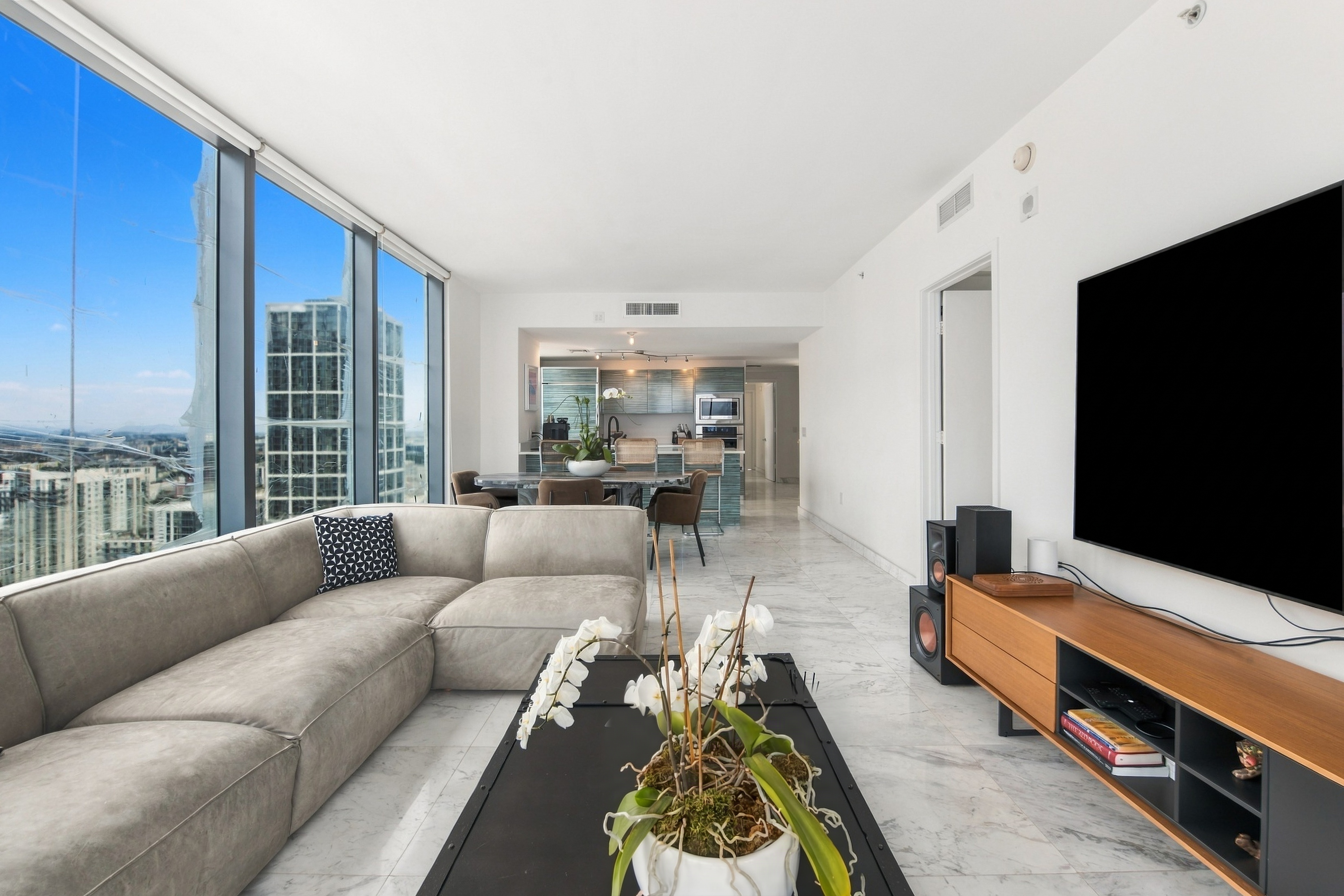  460 NE 28th St, Miami, FL, 33137 - 物件實景