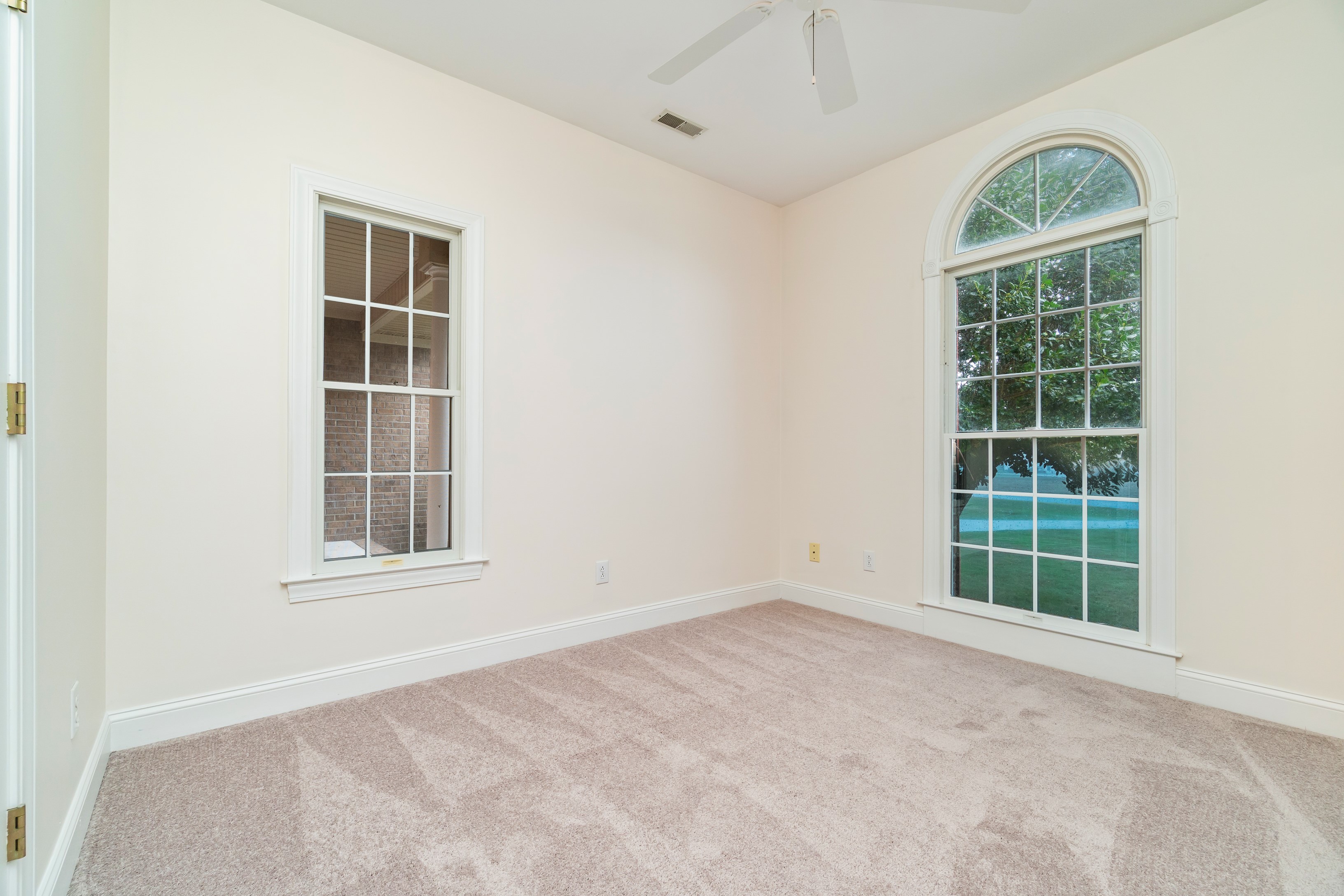 Oriental, North Carolina, 28571, United States, 3 Bedrooms Bedrooms, ,3 BathroomsBathrooms,Residential,For Sale,1979127