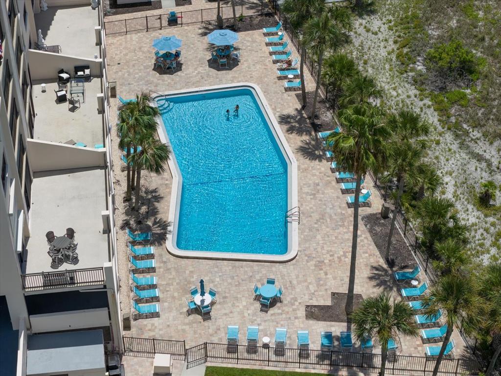 Clearwater Beach, Florida, 33767, United States, 2 Bedrooms Bedrooms, ,2 BathroomsBathrooms,Residential,For Sale,1912090