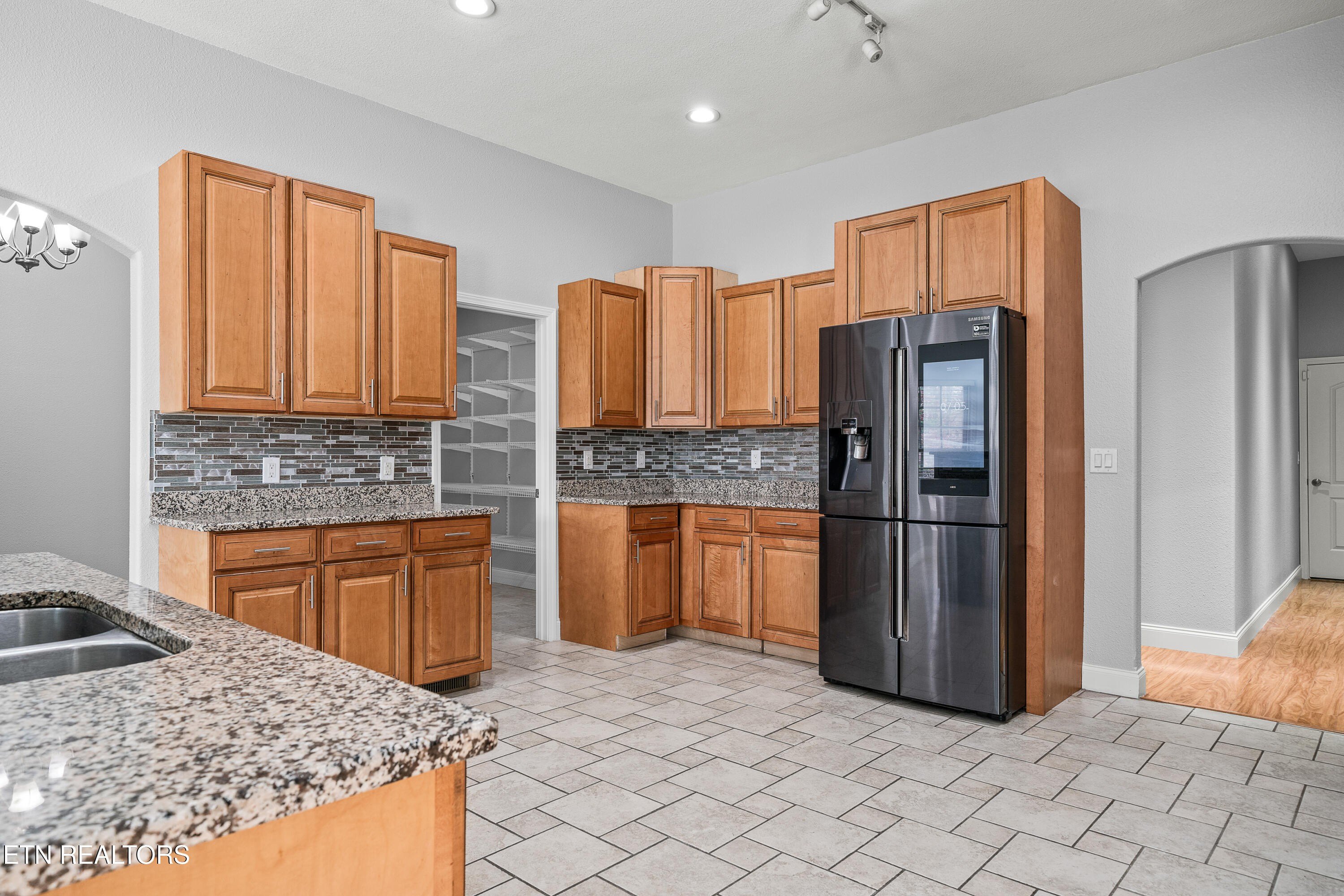 39 N Riverview Ln., Crossville, Tennessee, 38555, United States, 5 Bedrooms Bedrooms, ,5 BathroomsBathrooms,Residential,For Sale,39 N Riverview Ln.,1654091
