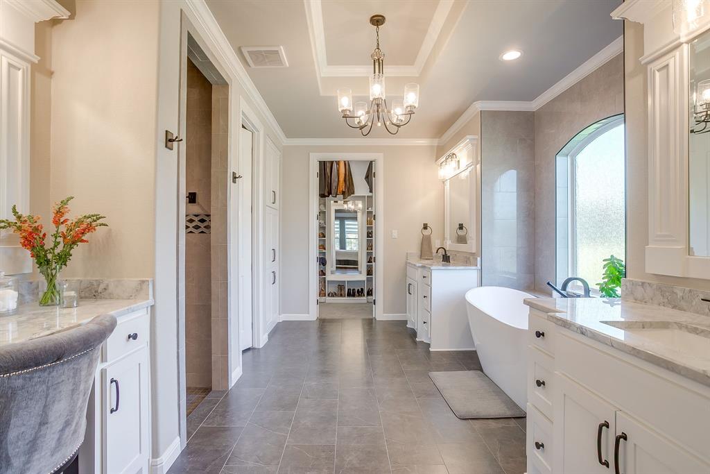 Fort Worth, Texas, 76108, United States, 5 Bedrooms Bedrooms, ,4 BathroomsBathrooms,Residential,For Sale,1981433