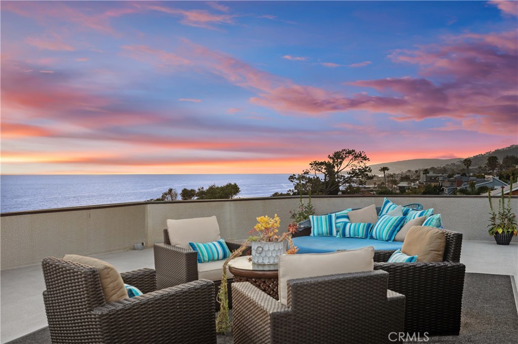 Laguna Beach, California, 92651, United States, 4 Bedrooms Bedrooms, ,4 BathroomsBathrooms,Residential,For Sale,1787523