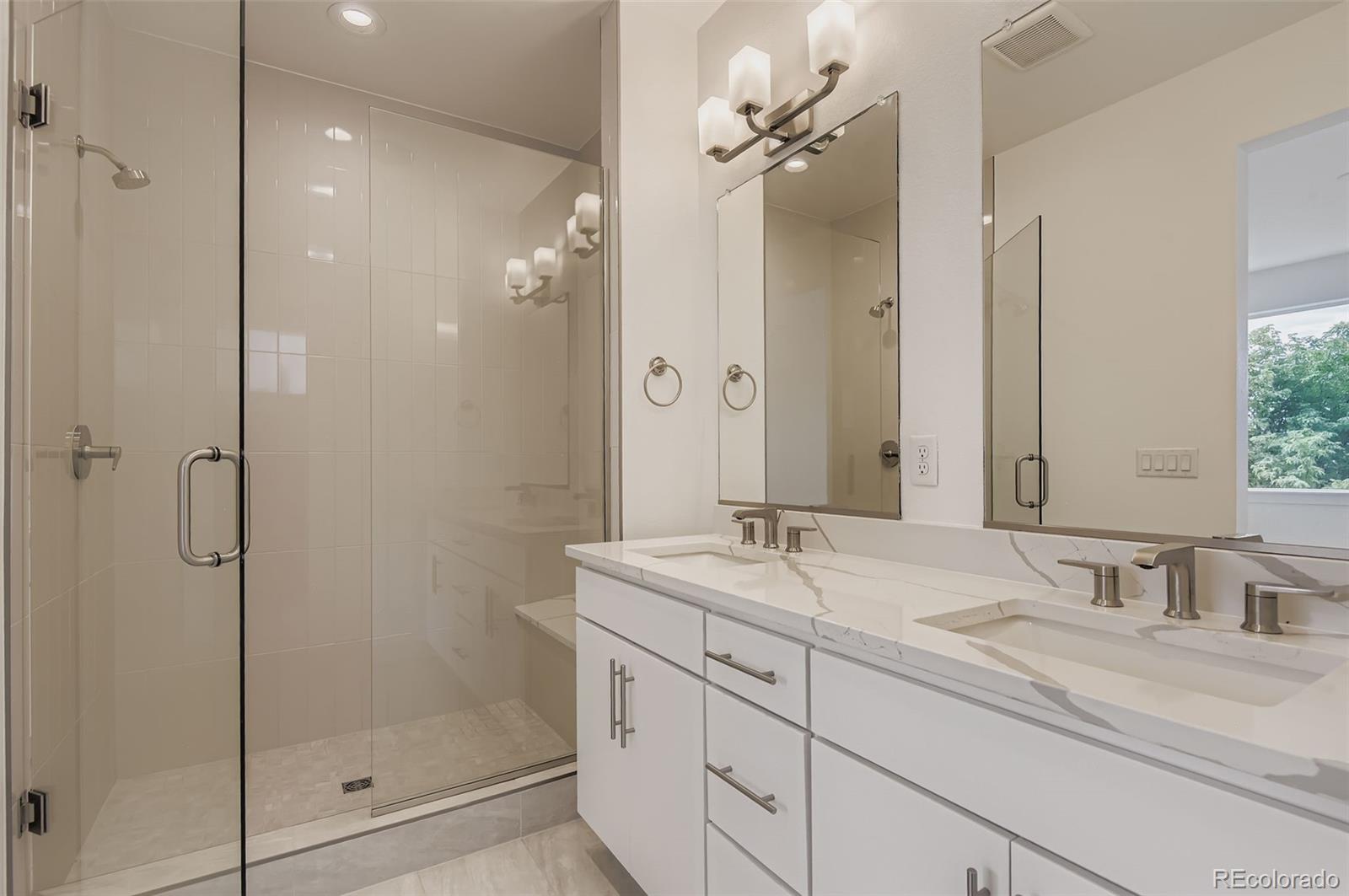 Centennial, Colorado, 80112, United States, ,Residential,For Sale,1898403