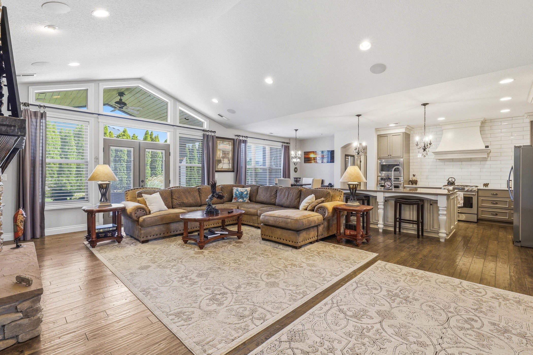  Previous Parade Home-Quality & Care - 物件實景