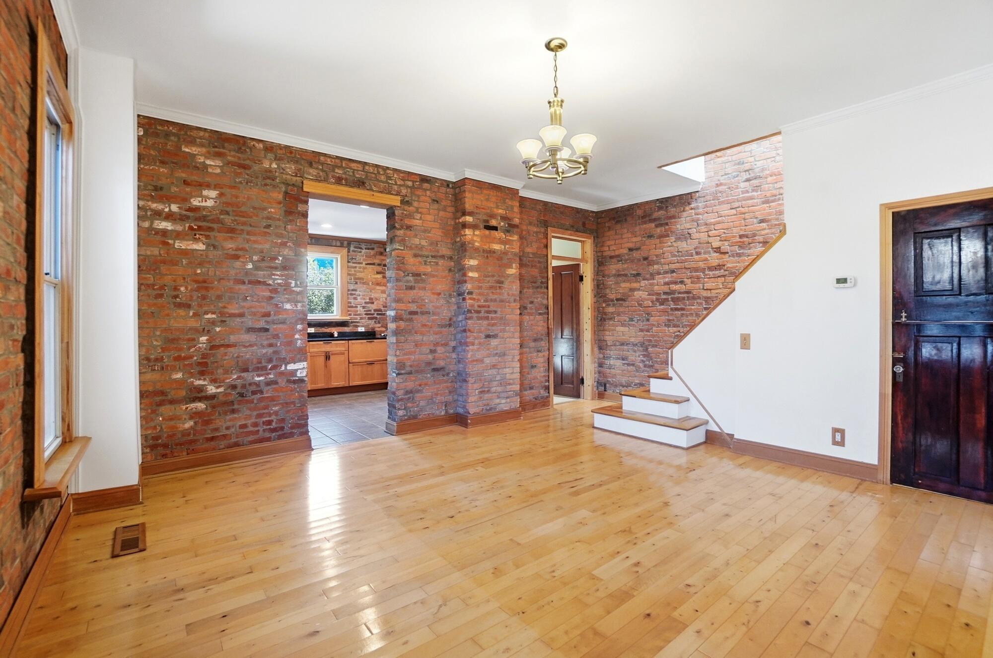 Columbus, Ohio, 43206, United States, 2 Bedrooms Bedrooms, ,2 BathroomsBathrooms,Residential,For Sale,1970918