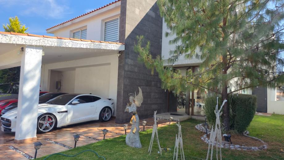 Atizapán de Zaragoza, Estado de méxico, 52938, Mexico, 4 Bedrooms Bedrooms, ,4 BathroomsBathrooms,Residential,For Sale,2002088