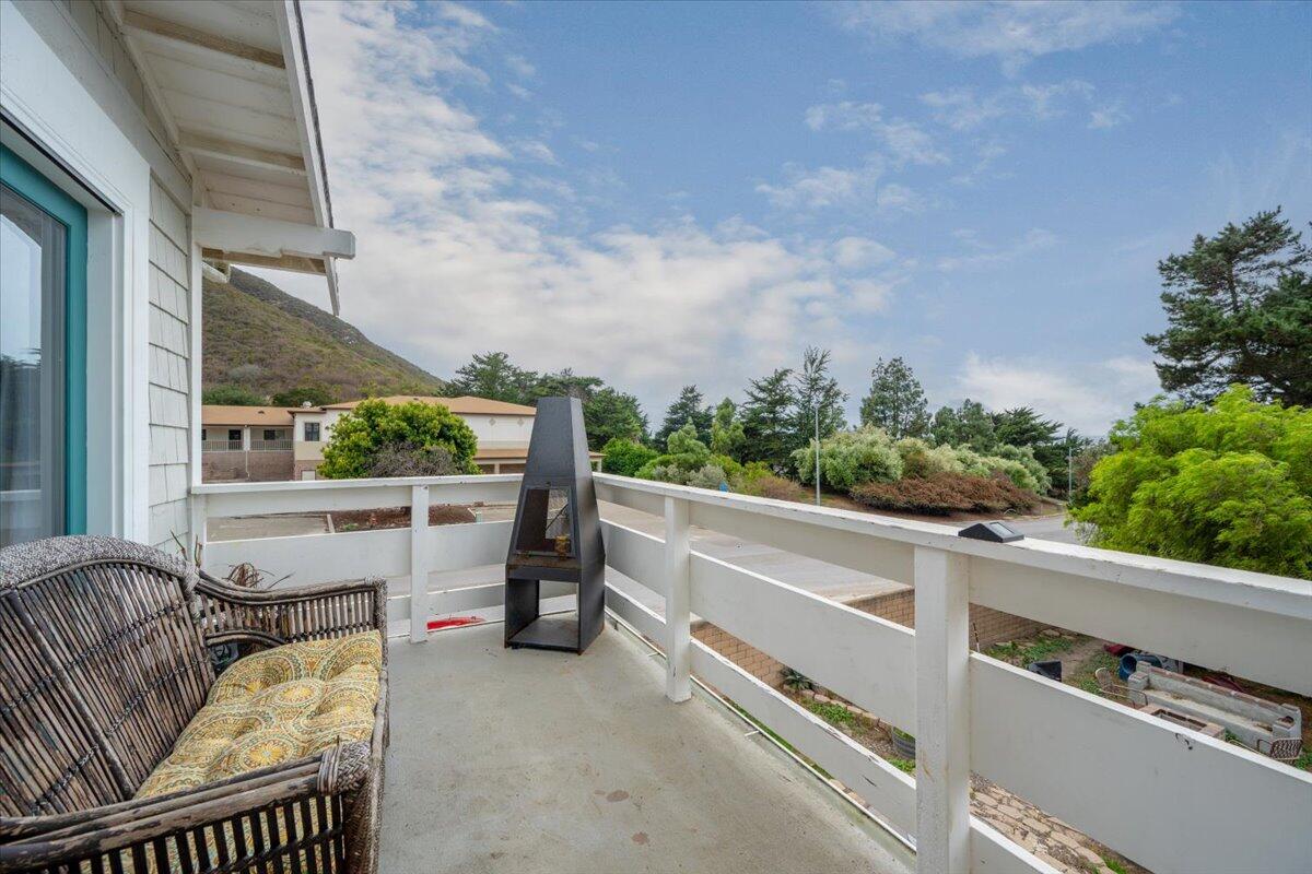 Lompoc, California, 93436, United States, 3 Bedrooms Bedrooms, ,4 BathroomsBathrooms,Residential,For Sale,1996759