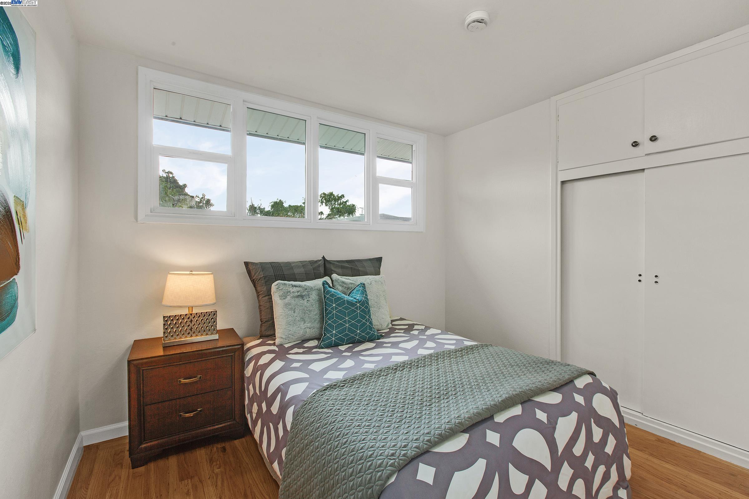 Hayward, California, 94544, United States, 6 Bedrooms Bedrooms, ,2 BathroomsBathrooms,Residential,For Sale,1868213