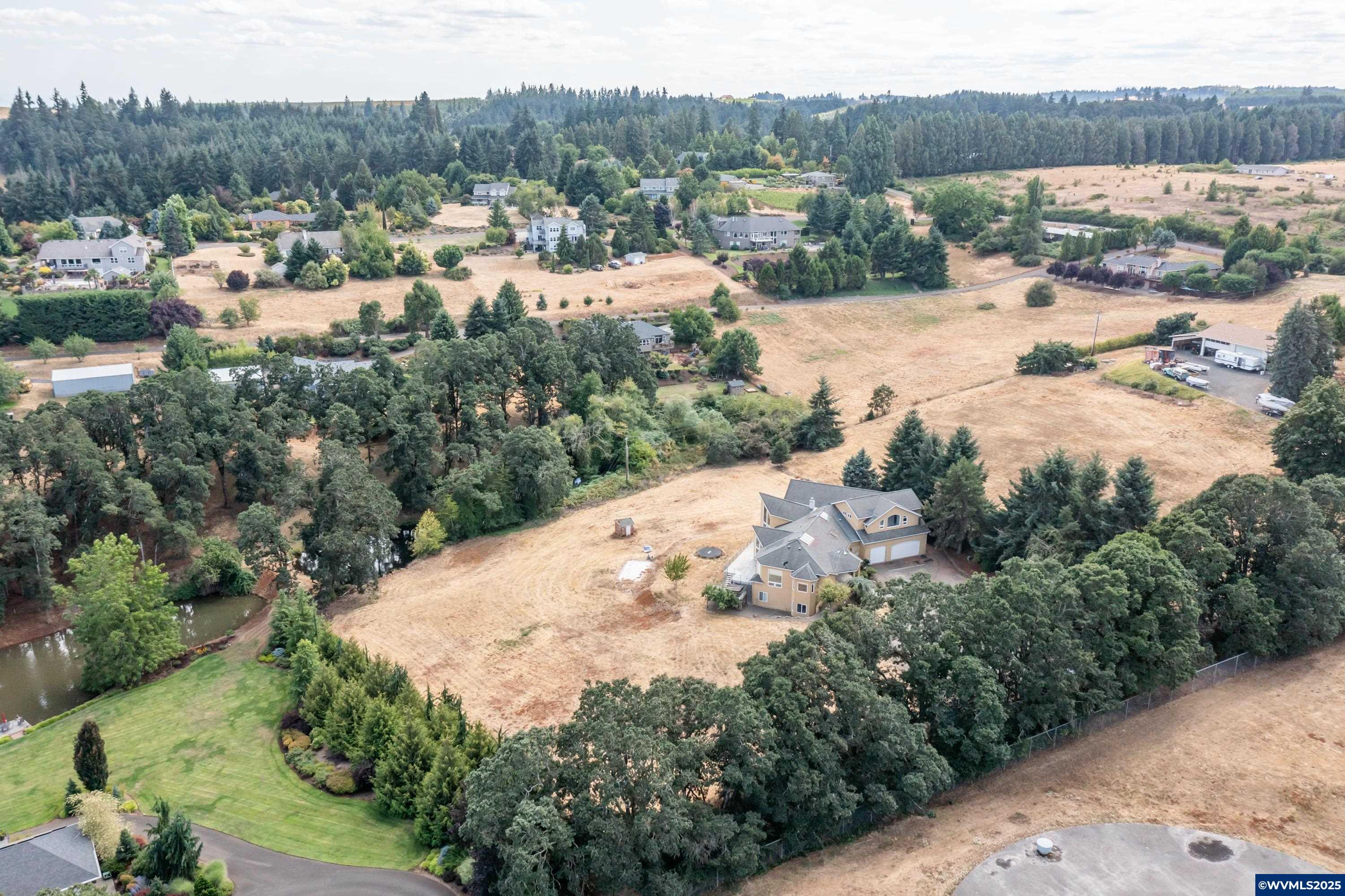 Salem, Oregon, 97306, United States, 6 Bedrooms Bedrooms, ,5 BathroomsBathrooms,Residential,For Sale,1911062
