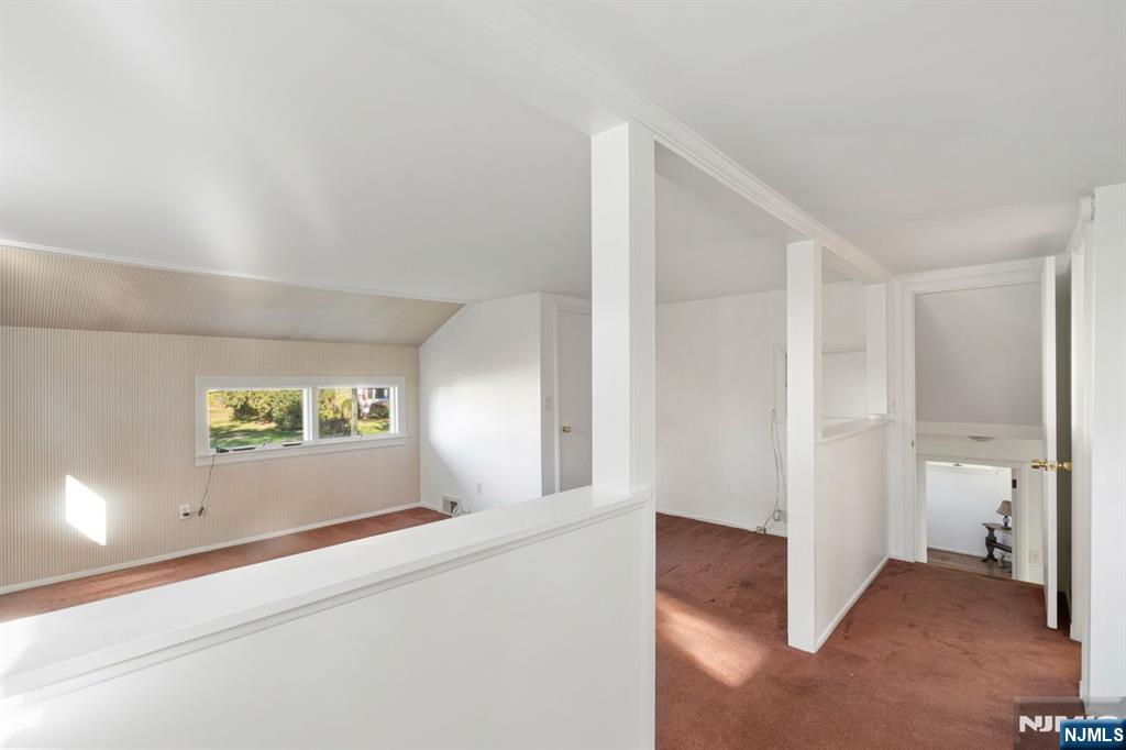 Midland Park, New Jersey, 07432, United States, 3 Bedrooms Bedrooms, ,2 BathroomsBathrooms,Residential,For Sale,1989526