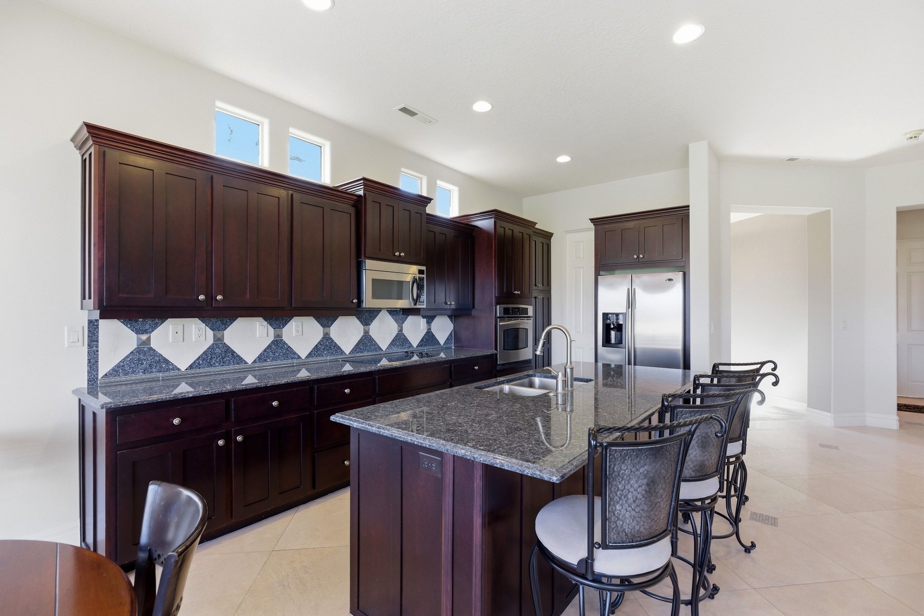  Former Model Home in Sunbrook community sits directly on golf course with Views - 物件實景