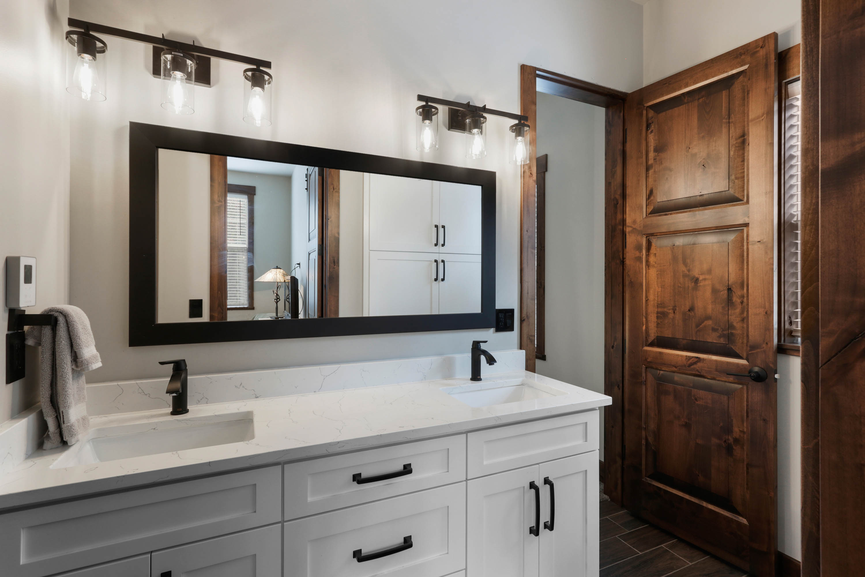 Sandpoint, Idaho, 83864, United States, 6 Bedrooms Bedrooms, ,8 BathroomsBathrooms,Residential,For Sale,1975419