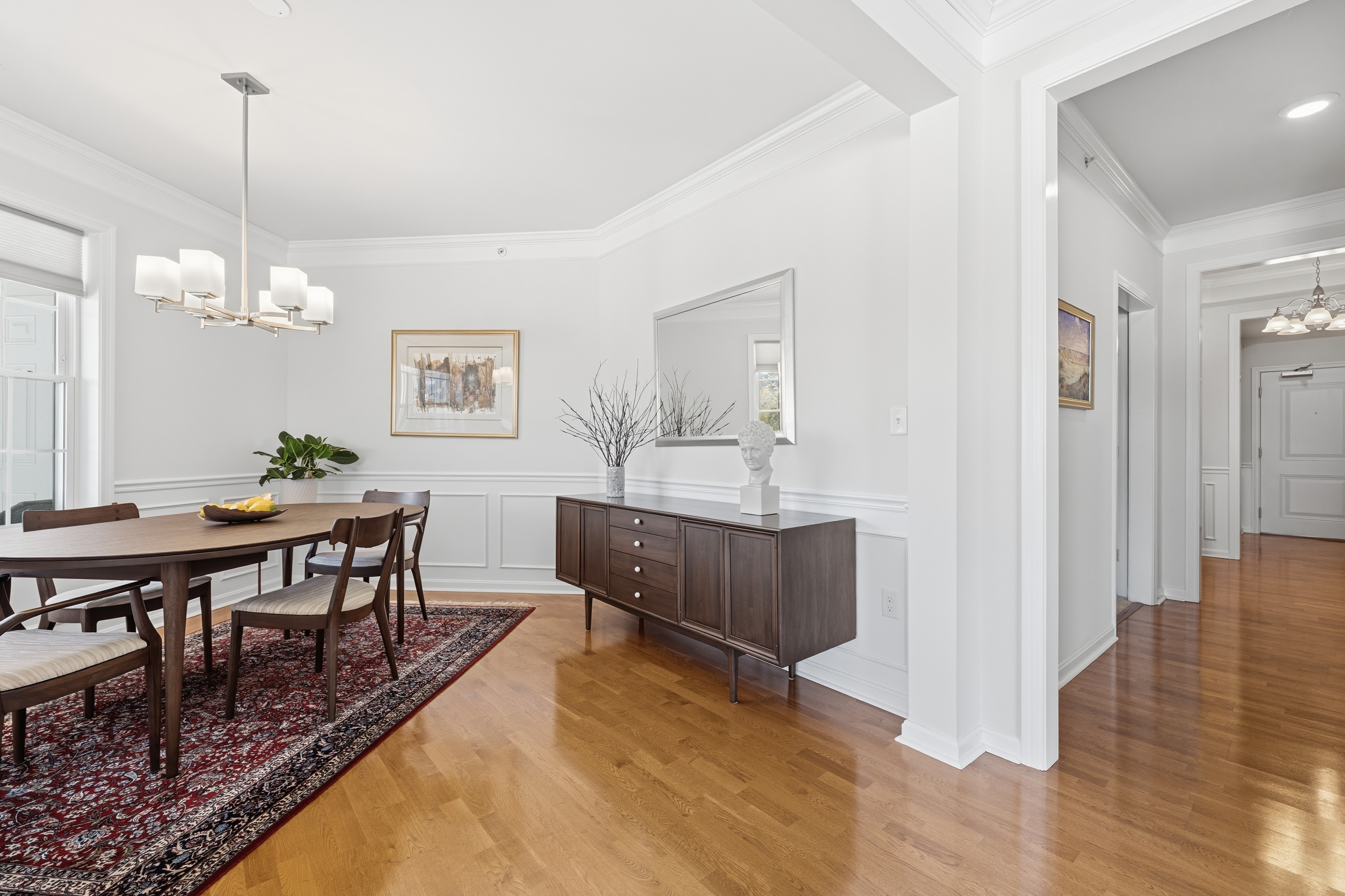 Natick, Massachusetts, 01760, United States, 2 Bedrooms Bedrooms, ,2 BathroomsBathrooms,Residential,For Sale,2015900