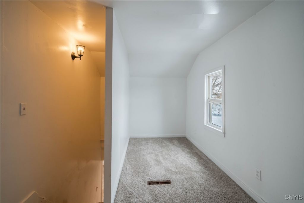 Pompey, New York, 13084, United States, 5 Bedrooms Bedrooms, ,2 BathroomsBathrooms,Residential,For Sale,1993406