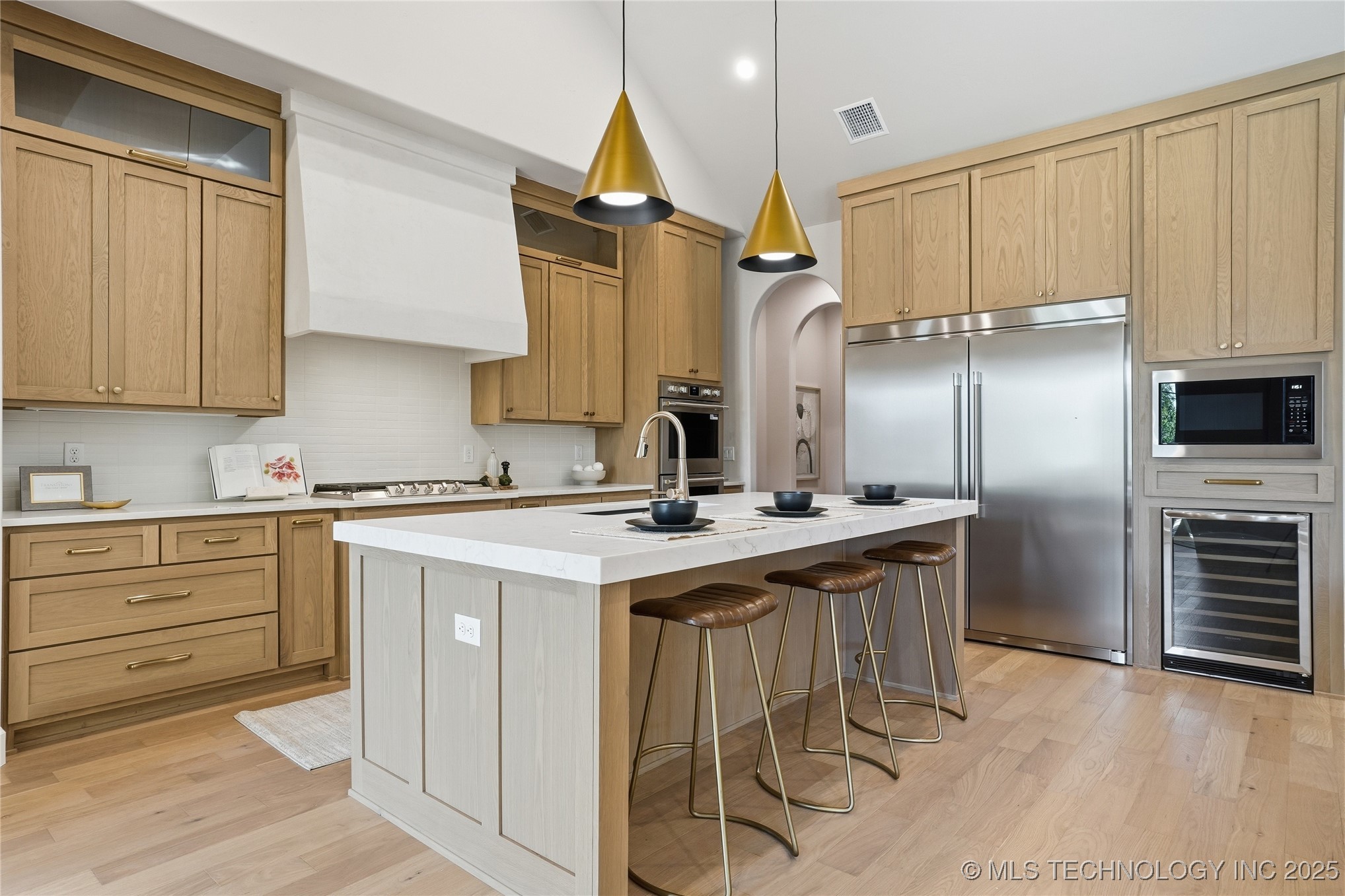 Tulsa, Oklahoma, 74114, United States, 4 Bedrooms Bedrooms, ,5 BathroomsBathrooms,Residential,For Sale,1990982