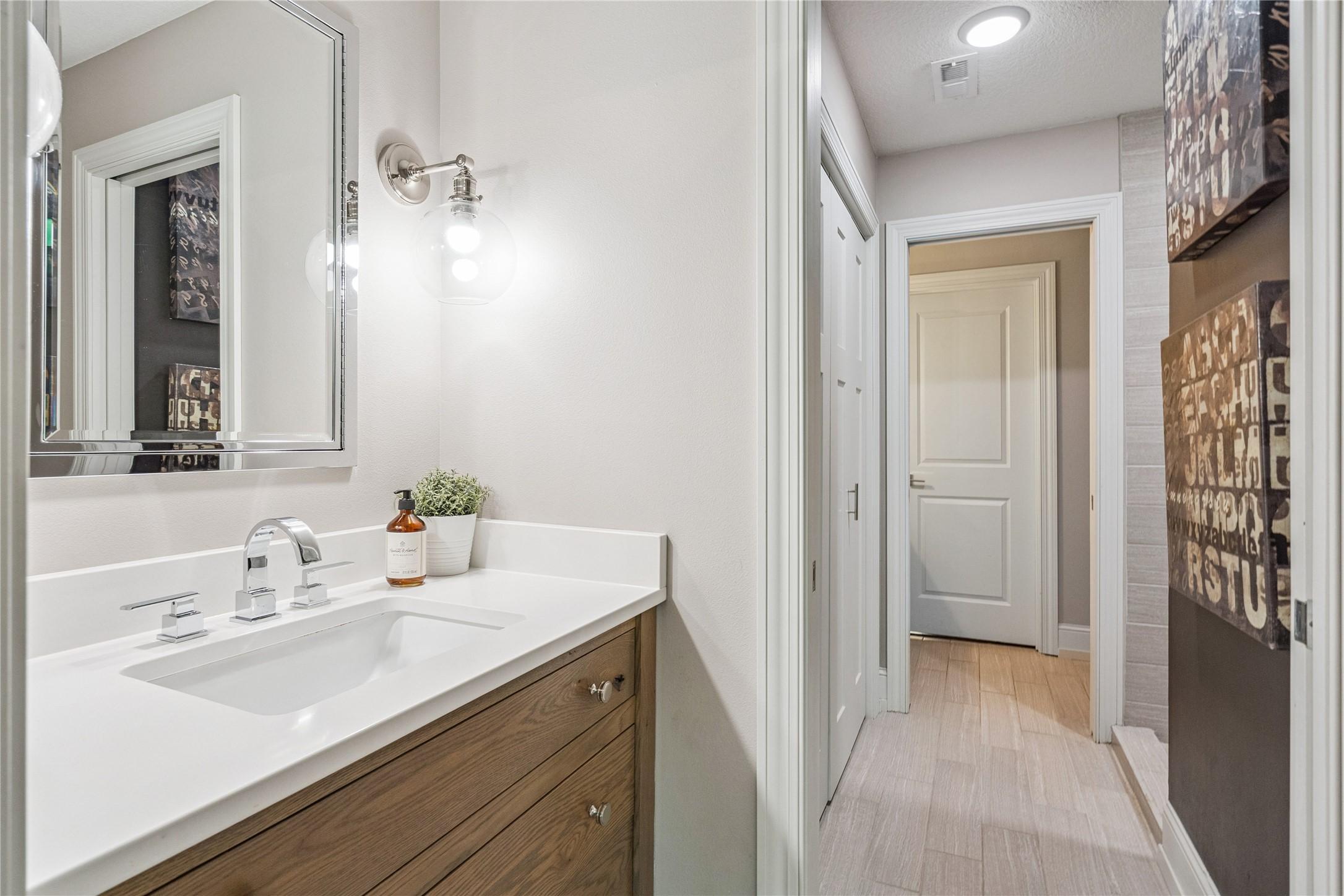 Polk City, Iowa, 50226, United States, 5 Bedrooms Bedrooms, ,5 BathroomsBathrooms,Residential,For Sale,1977083