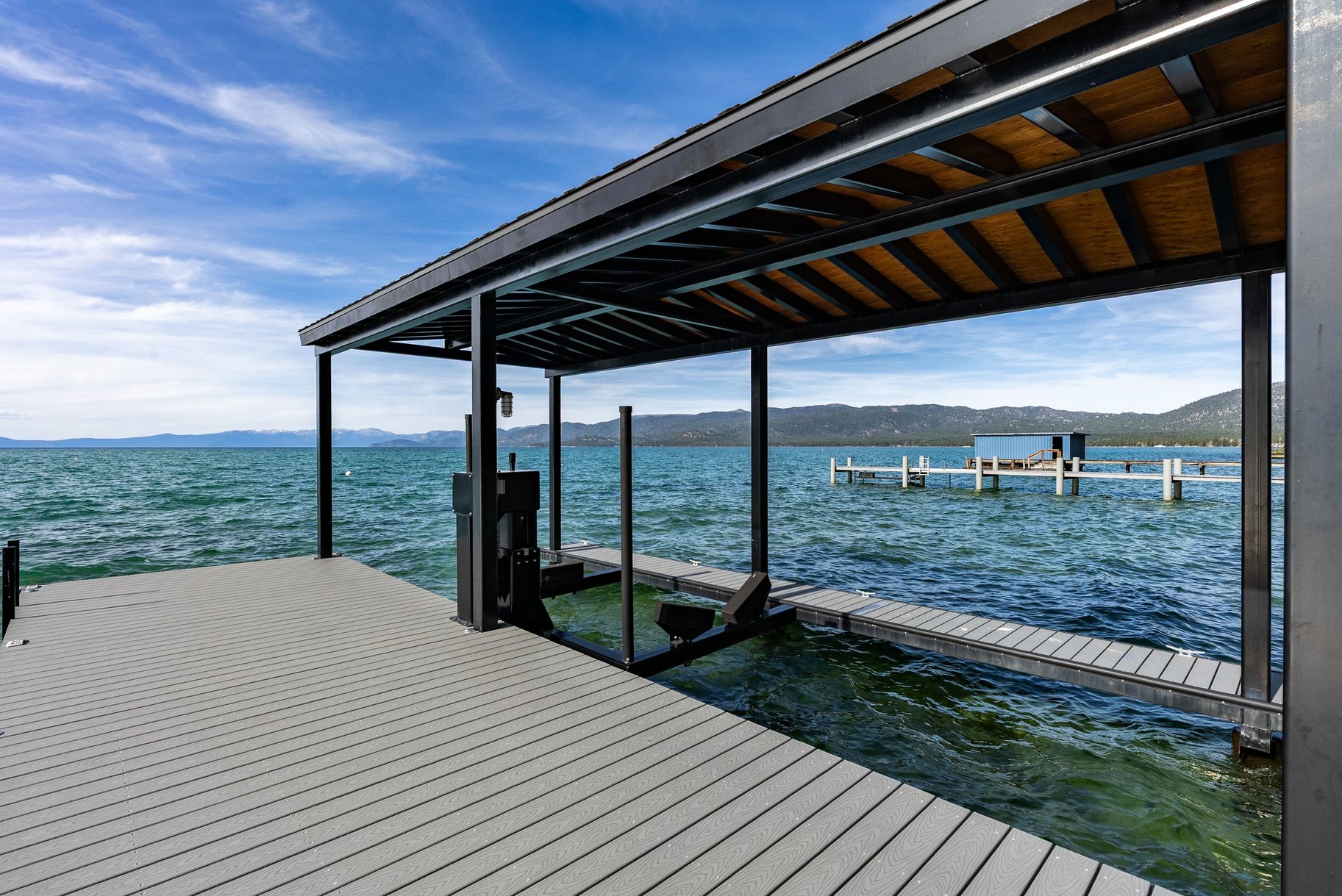  Sunrise-to-Sunset Lake Living - 物件實景
