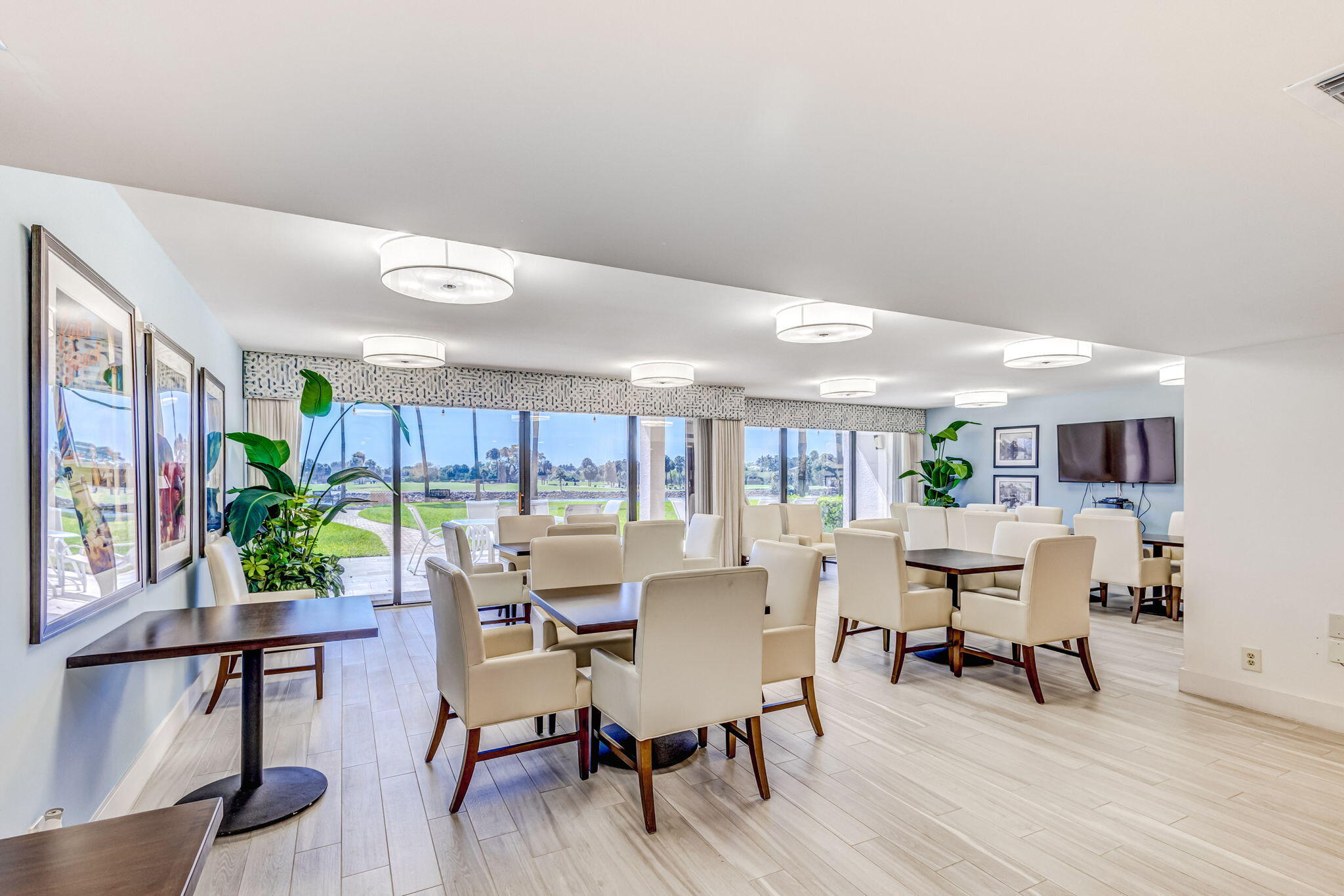 North Palm Beach, Florida, 33408, United States, 2 Bedrooms Bedrooms, ,2 BathroomsBathrooms,Residential,For Sale,1940741