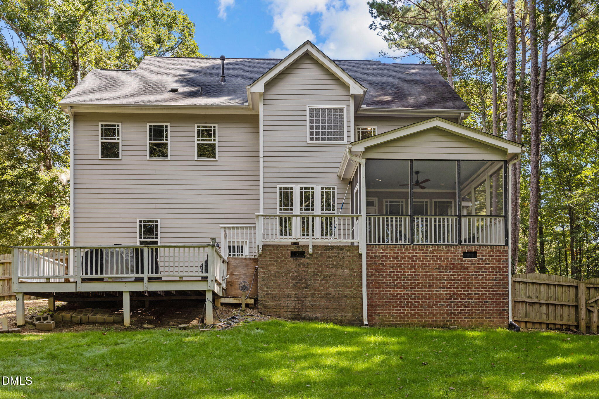 Raleigh, North Carolina, 27603, United States, 3 Bedrooms Bedrooms, ,4 BathroomsBathrooms,Residential,For Sale,1989166