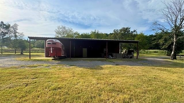 Hodgen, Oklahoma, 74939, United States, 4 Bedrooms Bedrooms, ,3 BathroomsBathrooms,Residential,For Sale,1979733