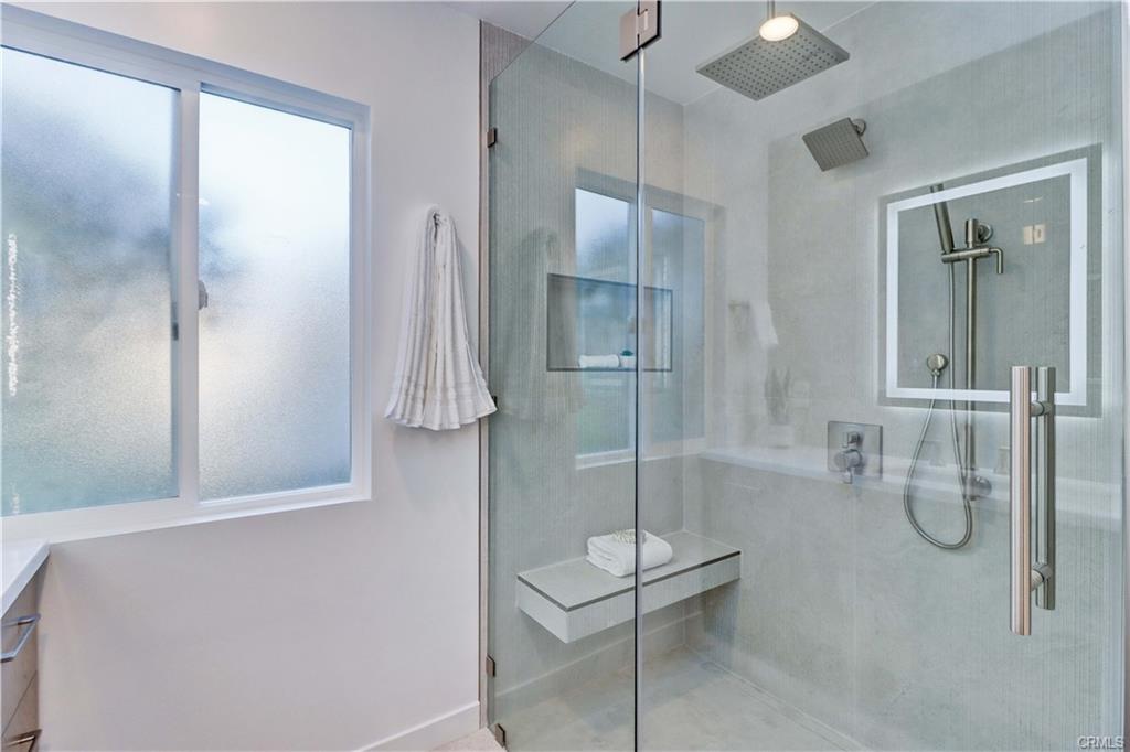 Laguna Woods, California, 92637, United States, 3 Bedrooms Bedrooms, ,1 BathroomBathrooms,Residential,For Sale,1987087