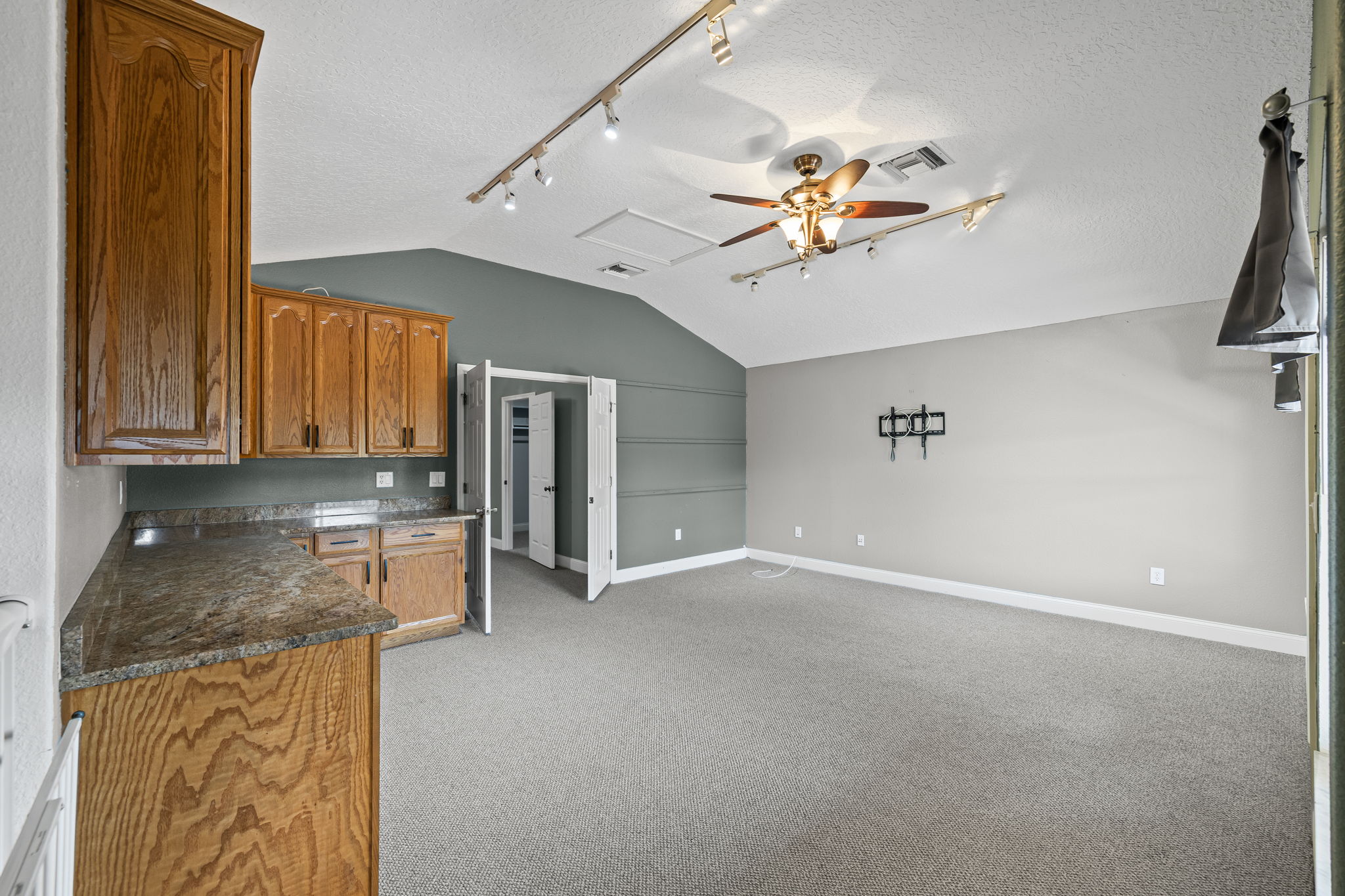 Land O Lakes, Florida, 34638, United States, 4 Bedrooms Bedrooms, ,4 BathroomsBathrooms,Residential,For Sale,1973686