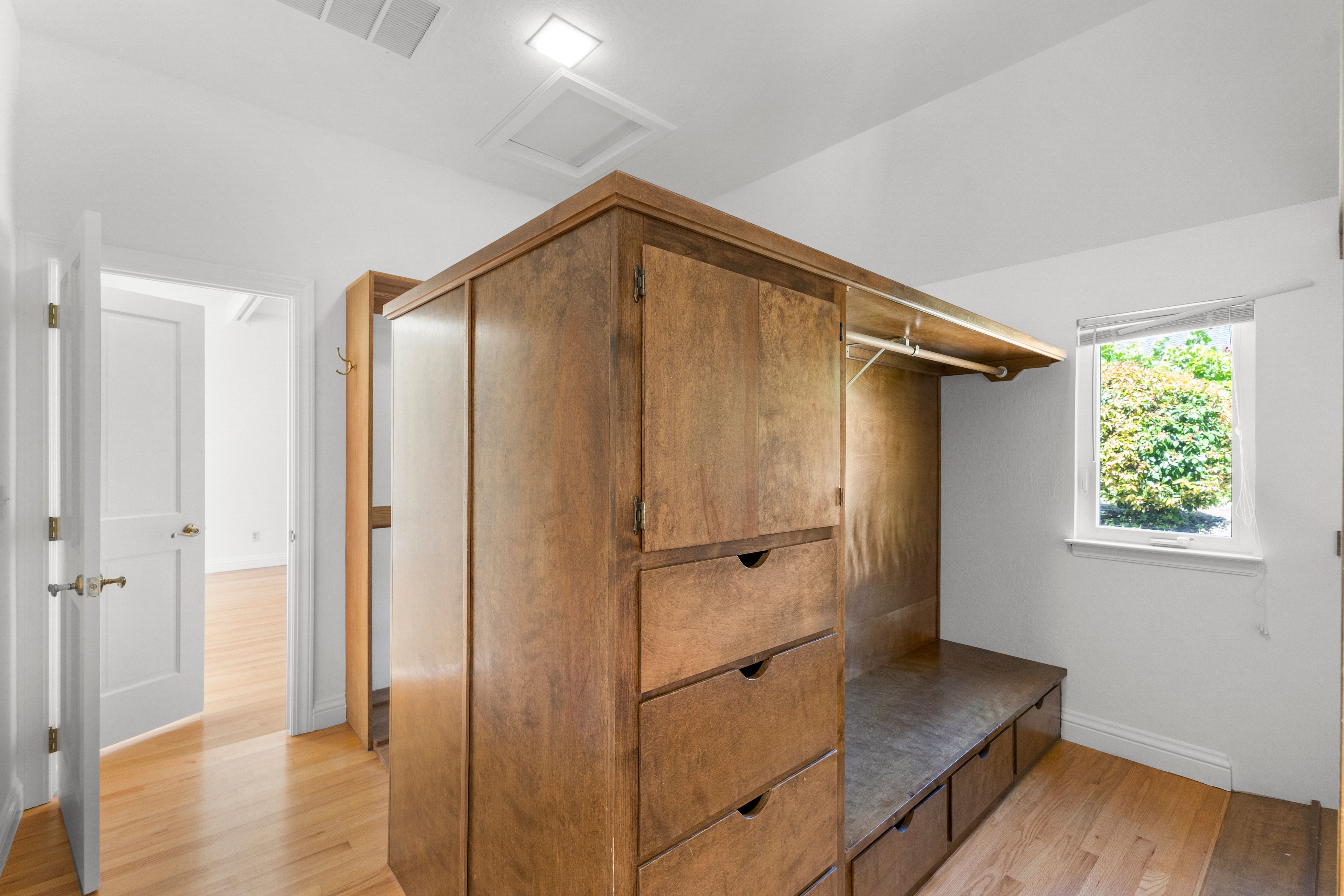  Elegant Custom Home in Gated Silver Maple - 物件實景