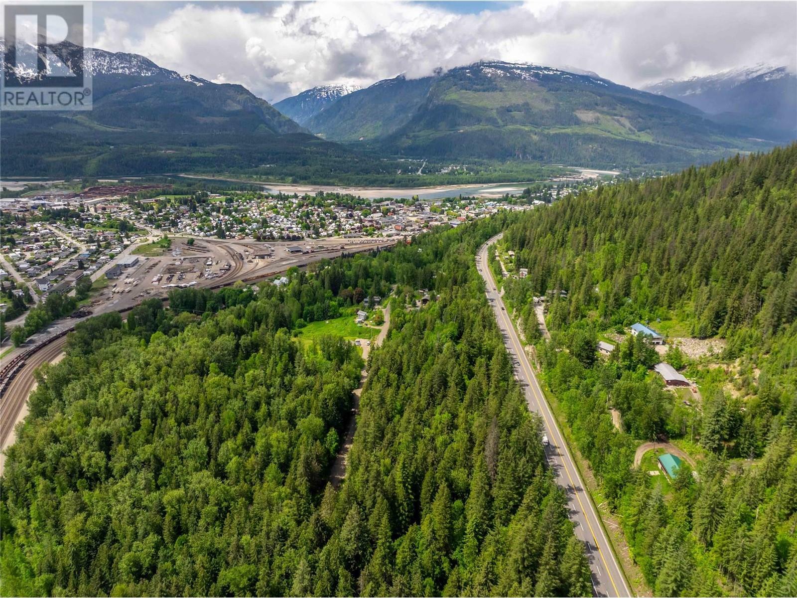 REVELSTOKE, British Columbia, V0E 2S0, CA, ,Residential,For Sale,1838541