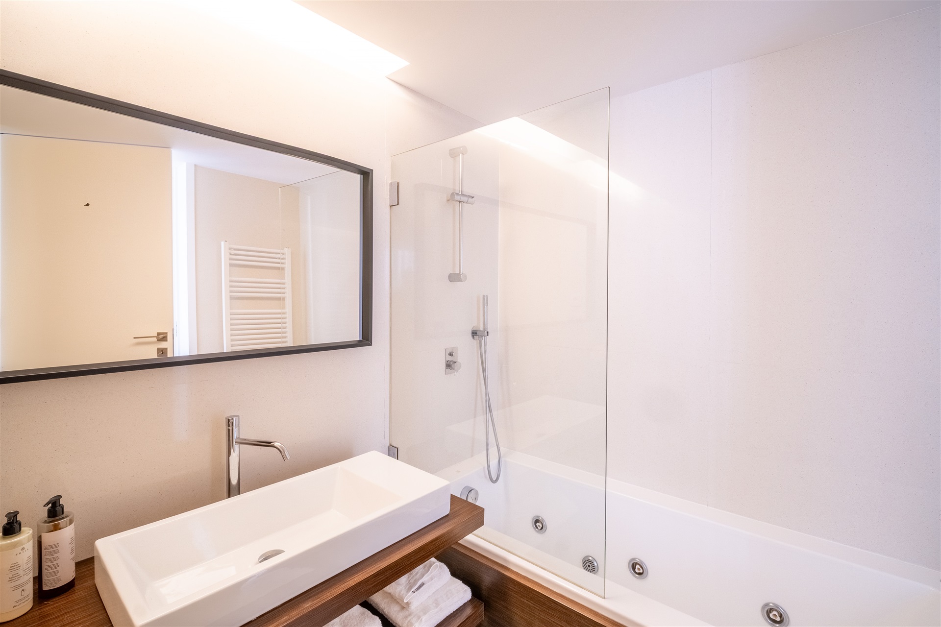  Semi-detached house, 3 bedrooms, for Sale - 物件實景