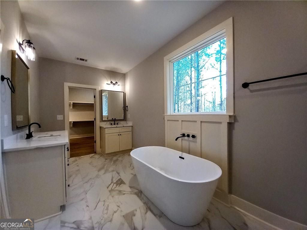 Temple, Georgia, 30179, United States, 4 Bedrooms Bedrooms, ,4 BathroomsBathrooms,Residential,For Sale,1858952