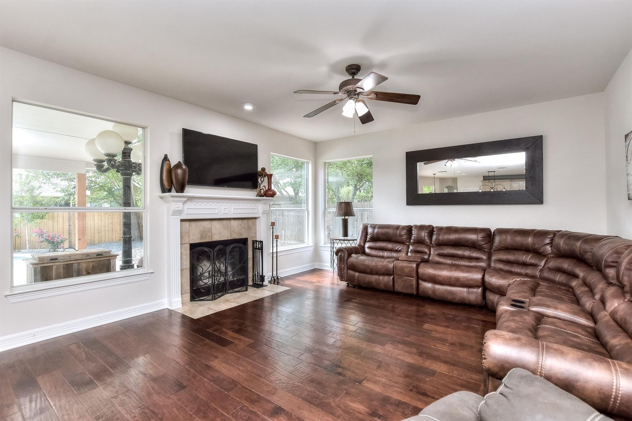 Georgetown, Texas, 78628, United States, 5 Bedrooms Bedrooms, ,4 BathroomsBathrooms,Residential,For Sale,1980780