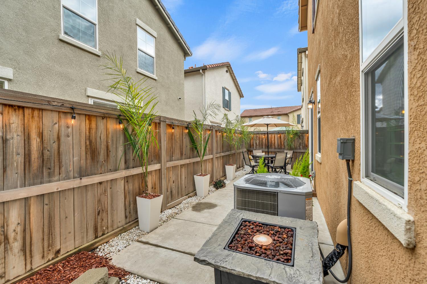 Elk Grove, California, 95758, United States, 3 Bedrooms Bedrooms, ,3 BathroomsBathrooms,Residential,For Sale,1995602