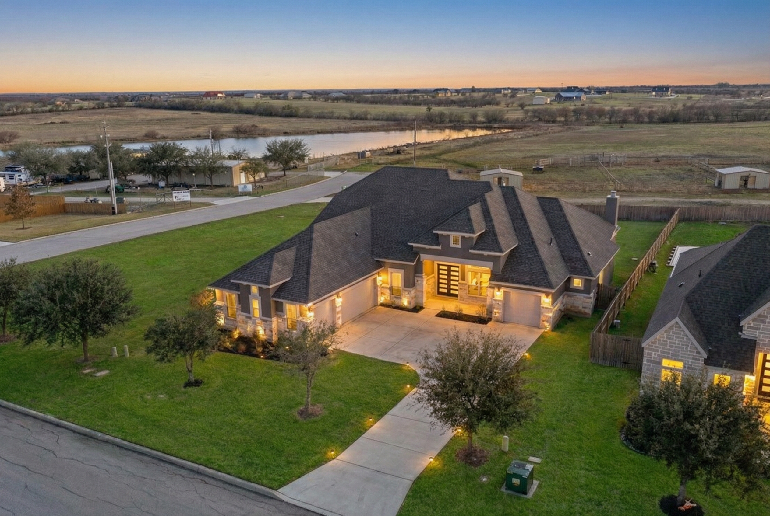  Refined Country Luxury in Gated Harvest Hills - 物件實景