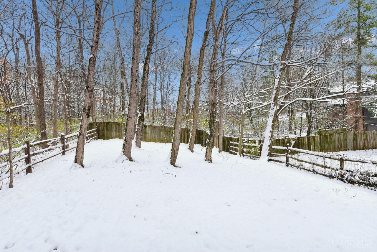 Anderson Twp, Ohio, 45255, United States, 4 Bedrooms Bedrooms, ,3 BathroomsBathrooms,Residential,For Sale,2001955