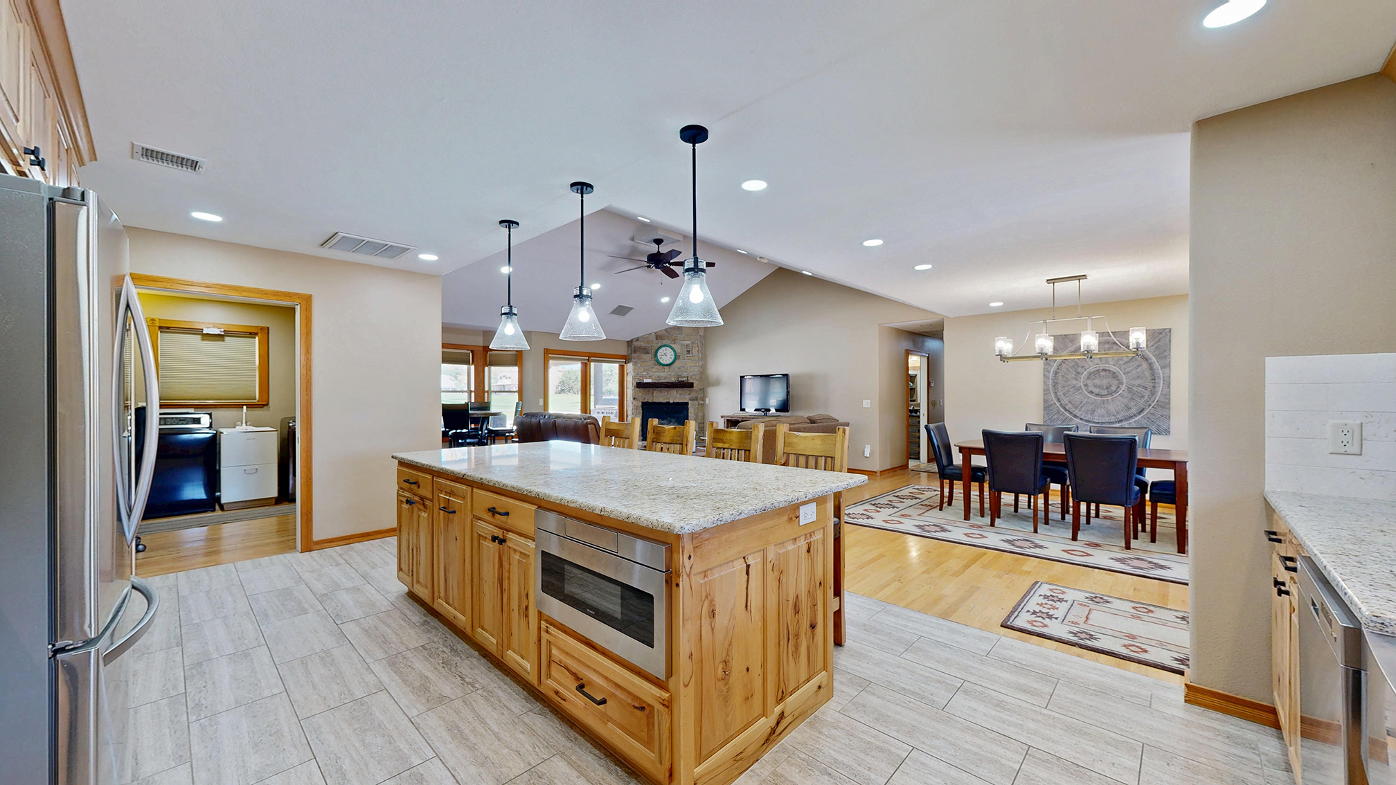 Alto, New Mexico, 88312, United States, 3 Bedrooms Bedrooms, ,2 BathroomsBathrooms,Residential,For Sale,1891048