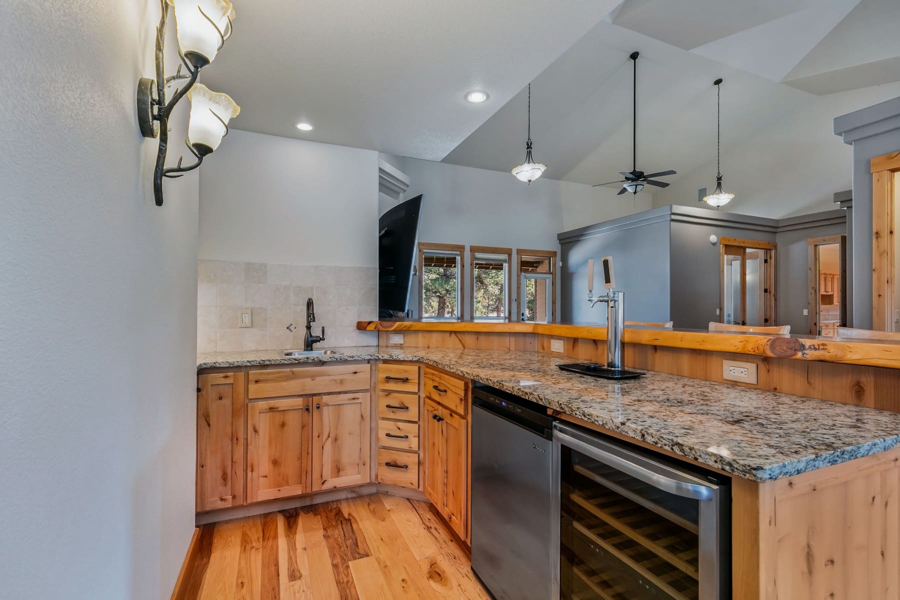  6501 SW Joshua Court Powell Butte, OR 97753 - 物件實景