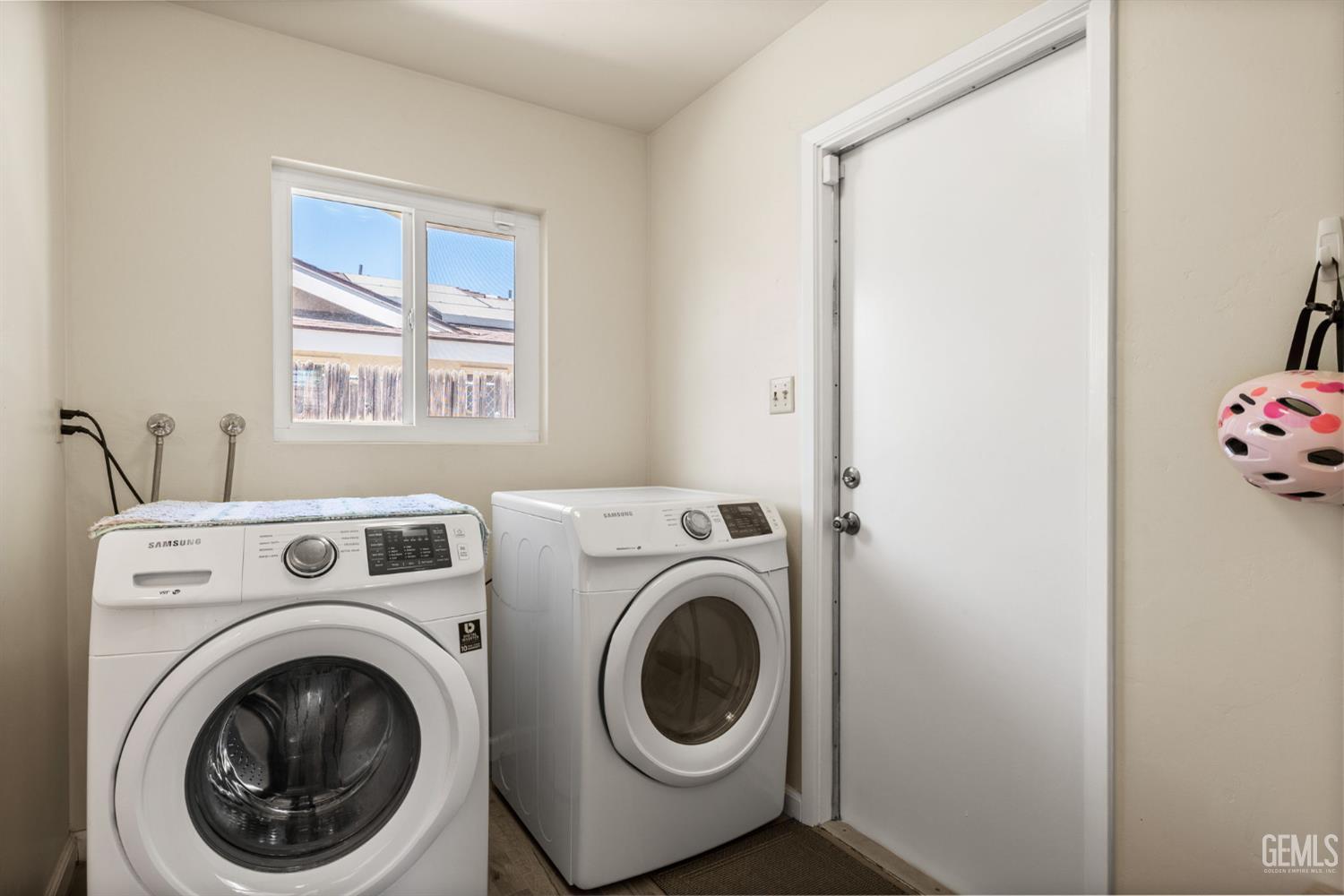 Bakersfield, California, 93309, United States, 3 Bedrooms Bedrooms, ,3 BathroomsBathrooms,Residential,For Sale,1882535