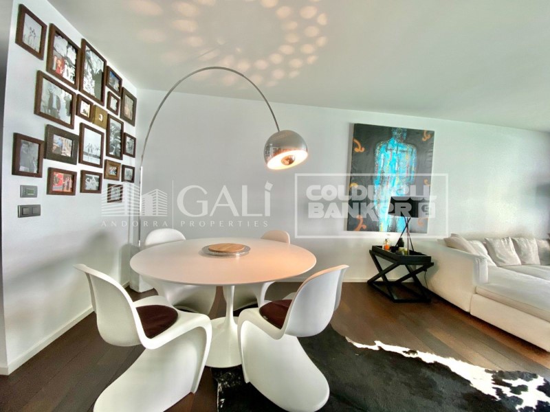 Andorra la Vella, Andorra, AD, 3 Bedrooms Bedrooms, ,2 BathroomsBathrooms,Residential,For Sale,1617268