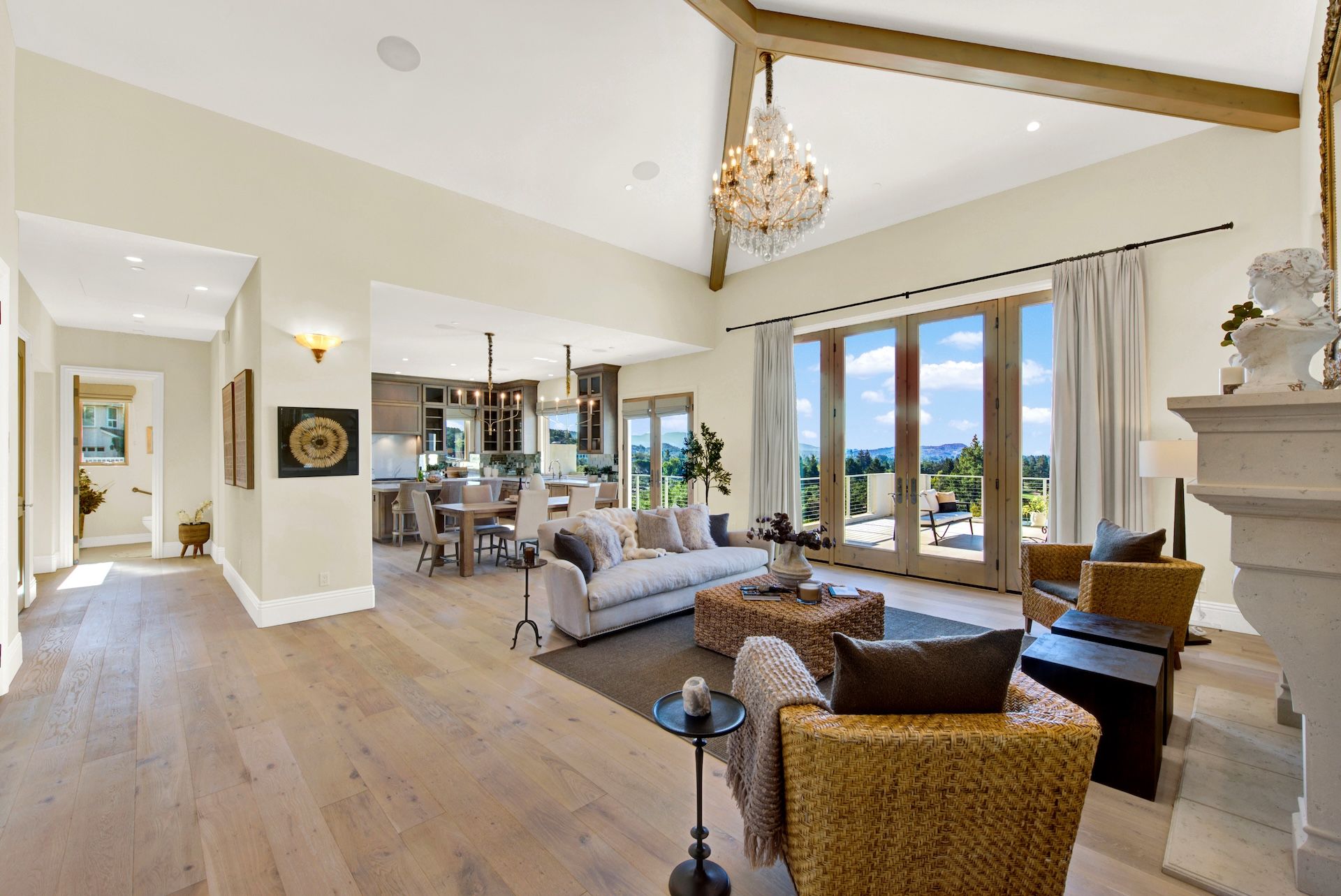  Mediterranean-Inspired Silverado Crest Home - 物件實景