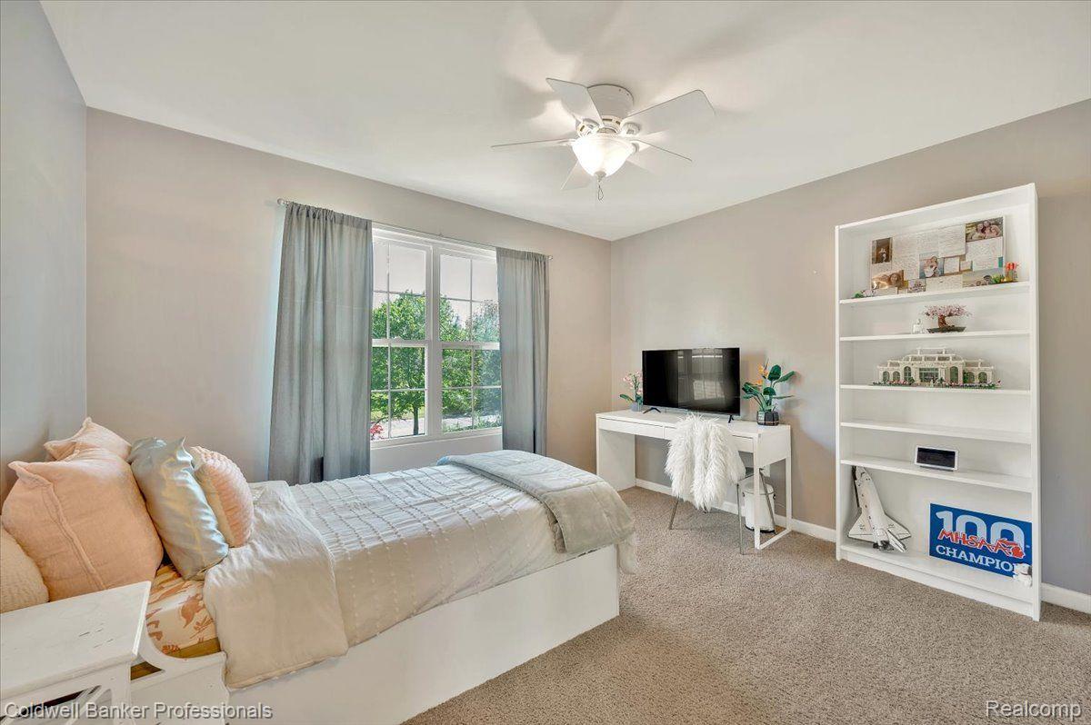 Oxford, Michigan, 48371, United States, 5 Bedrooms Bedrooms, ,4 BathroomsBathrooms,Residential,For Sale,1940303