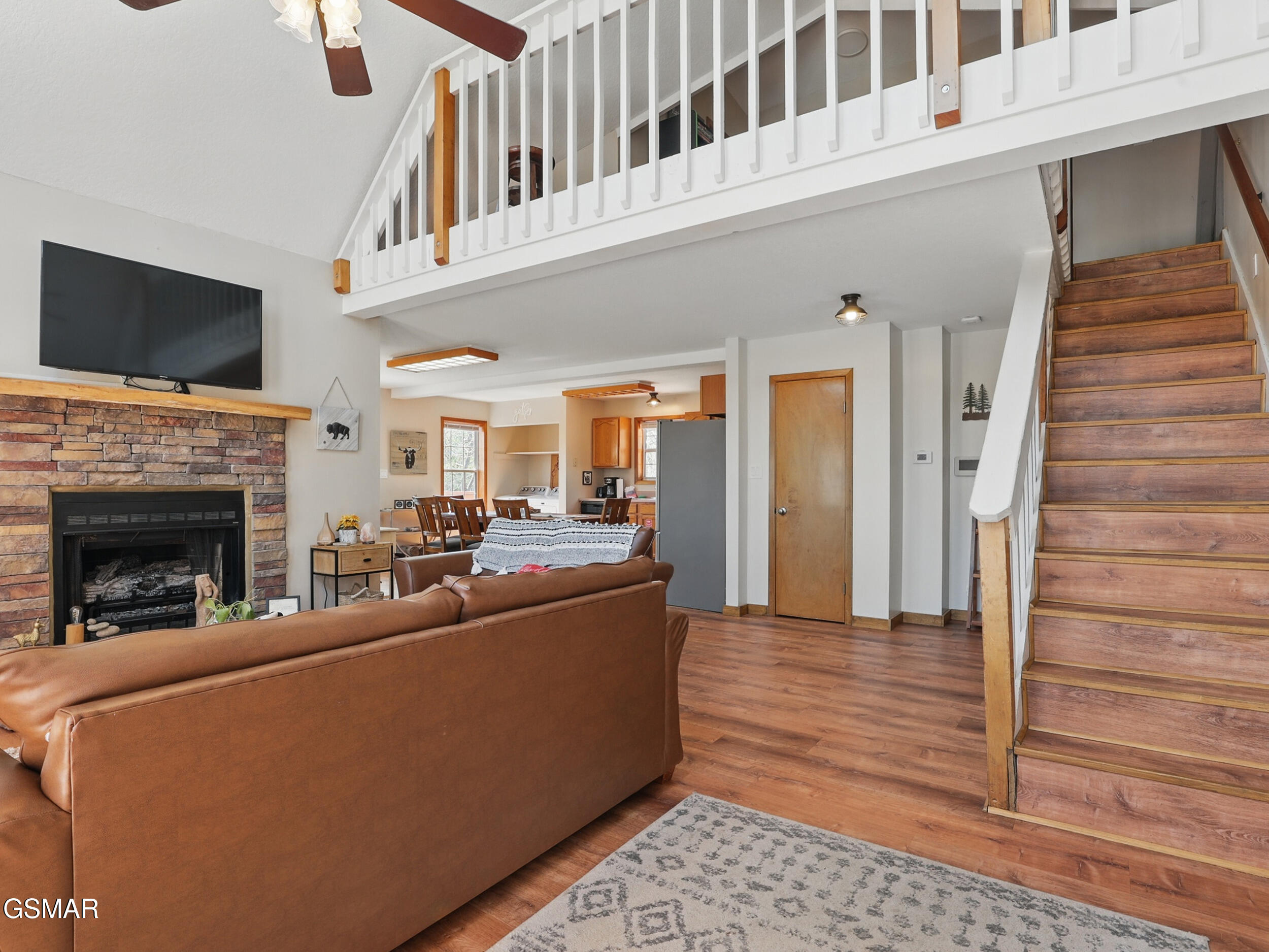 Sevierville, Tennessee, 37862, United States, 4 Bedrooms Bedrooms, ,4 BathroomsBathrooms,Residential,For Sale,1928757