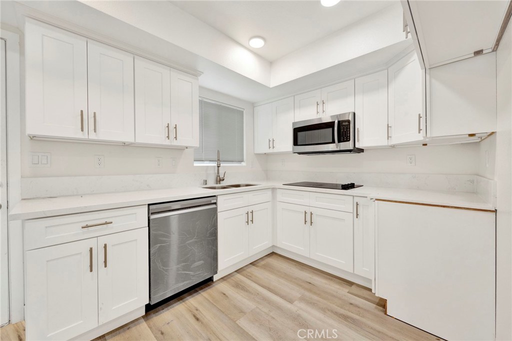 Pasadena, California, 91106, United States, ,Residential,For Sale,1895777