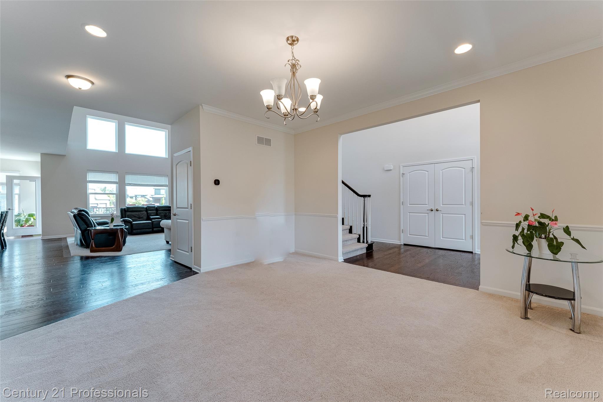 Canton, Michigan, 48187, United States, 5 Bedrooms Bedrooms, ,6 BathroomsBathrooms,Residential,For Sale,1908049