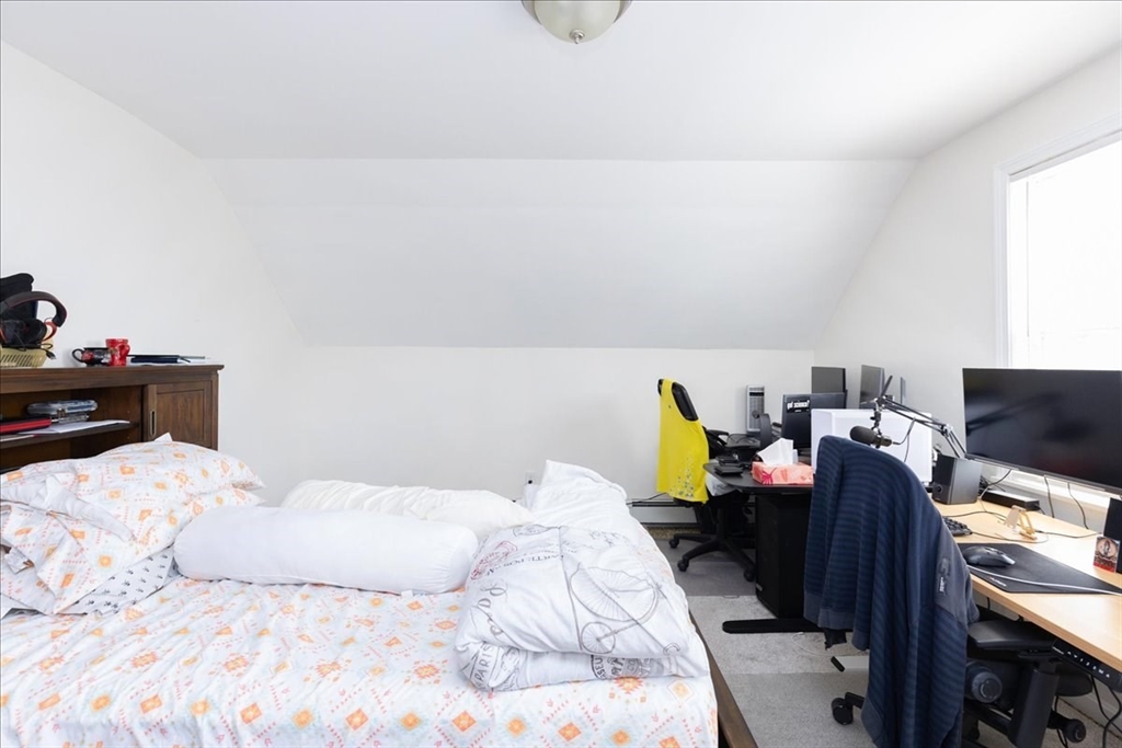Lowell, Massachusetts, 01854, United States, 3 Bedrooms Bedrooms, ,2 BathroomsBathrooms,Residential,For Sale,1918371